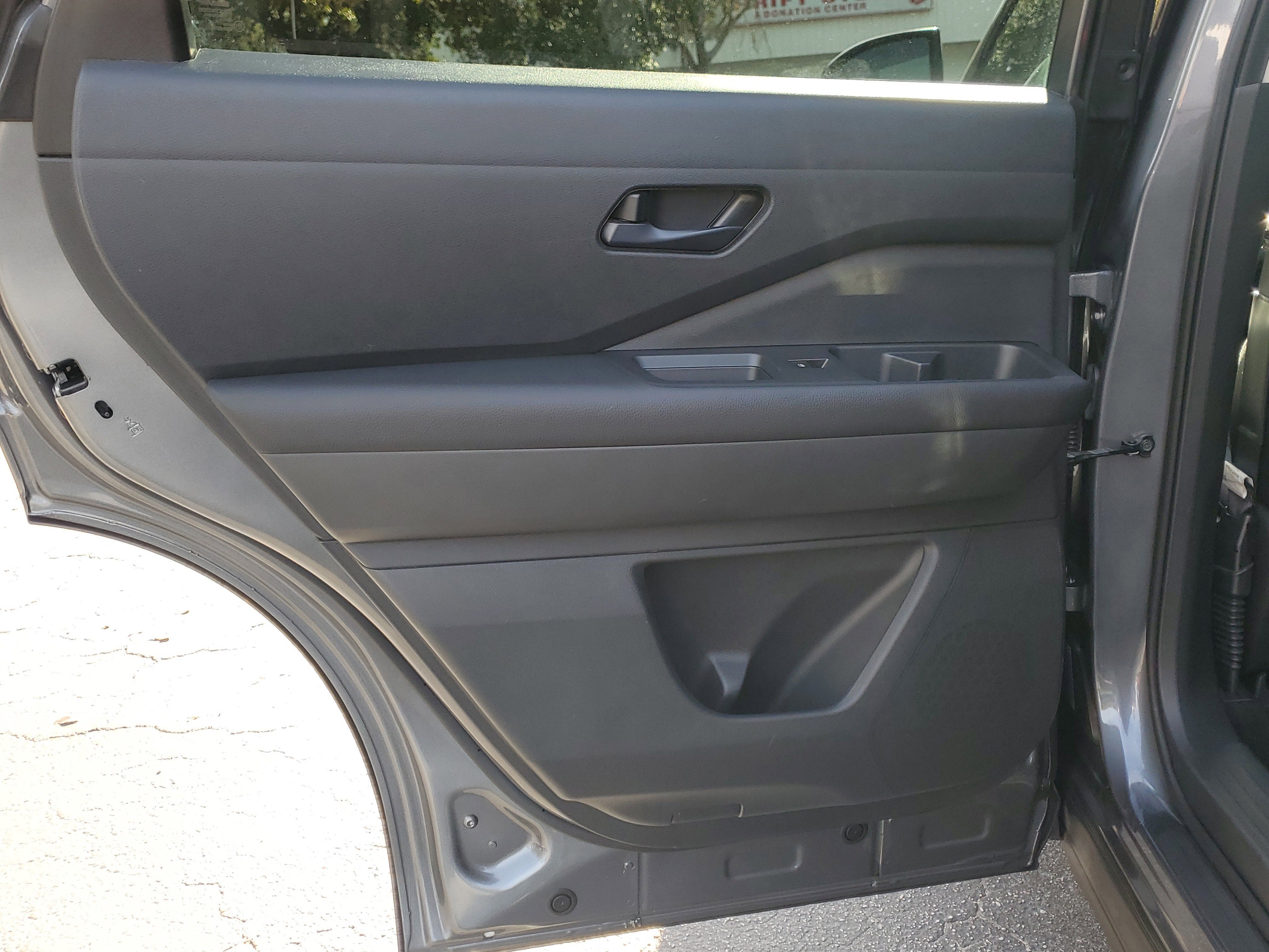 2024 Nissan Pathfinder S