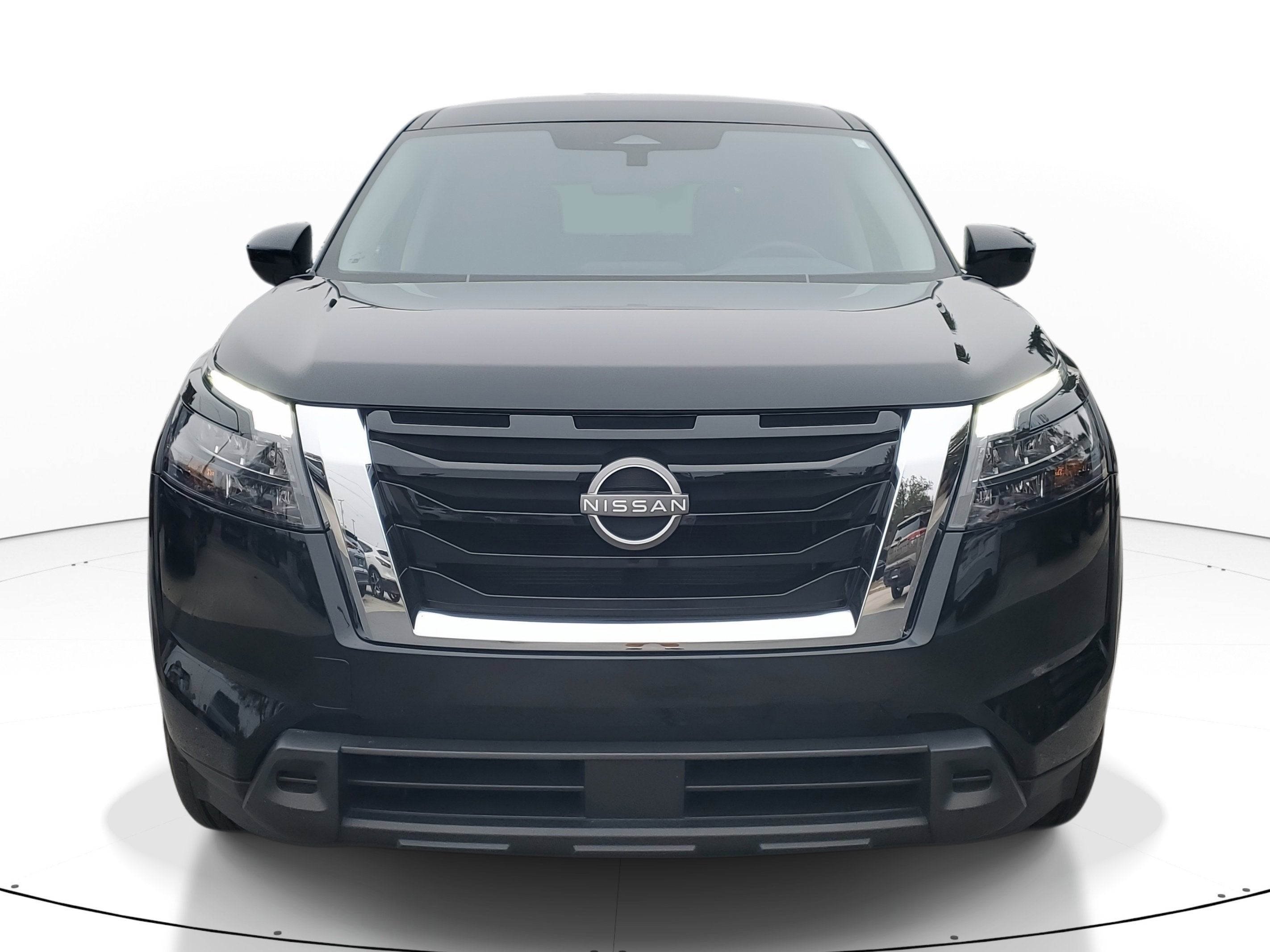 2025 Nissan Pathfinder S