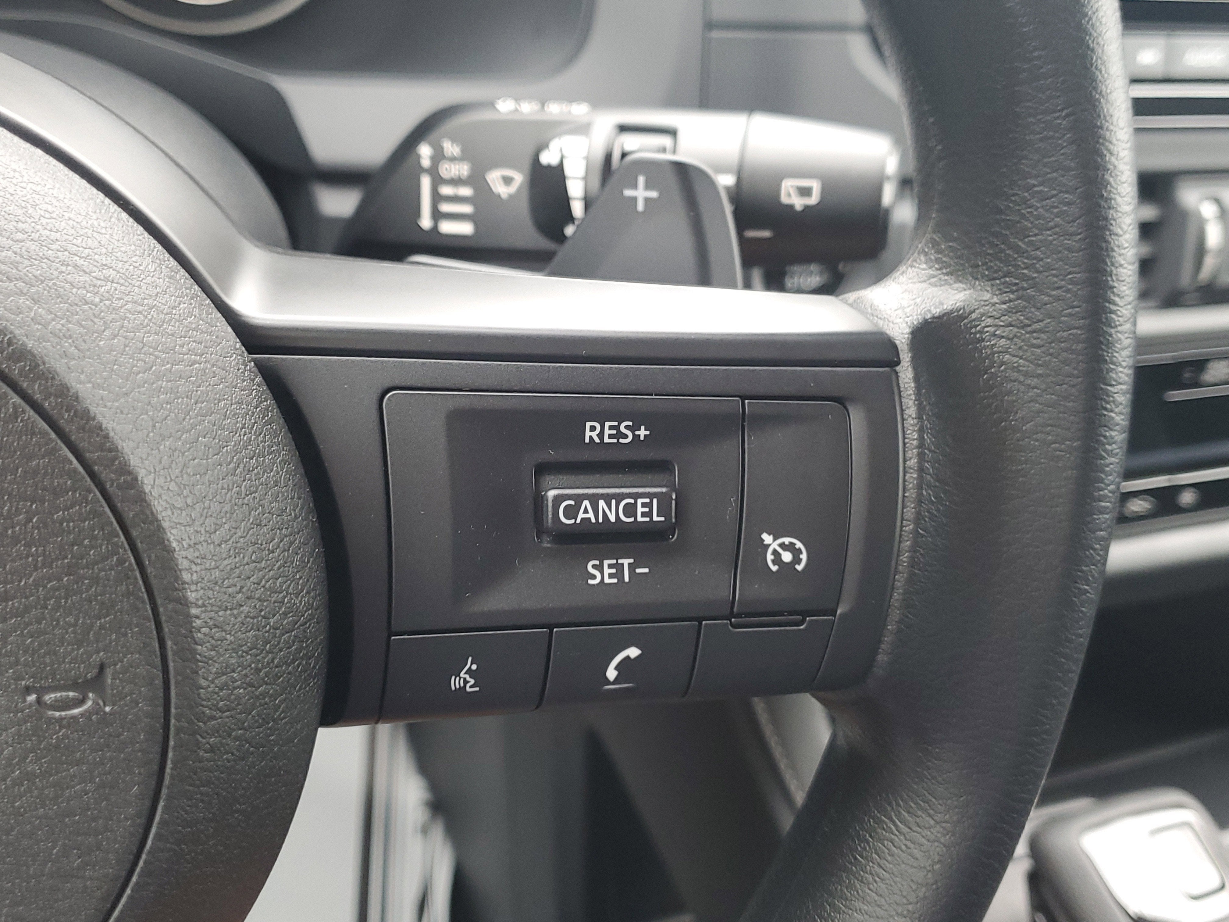 2025 Nissan Pathfinder S