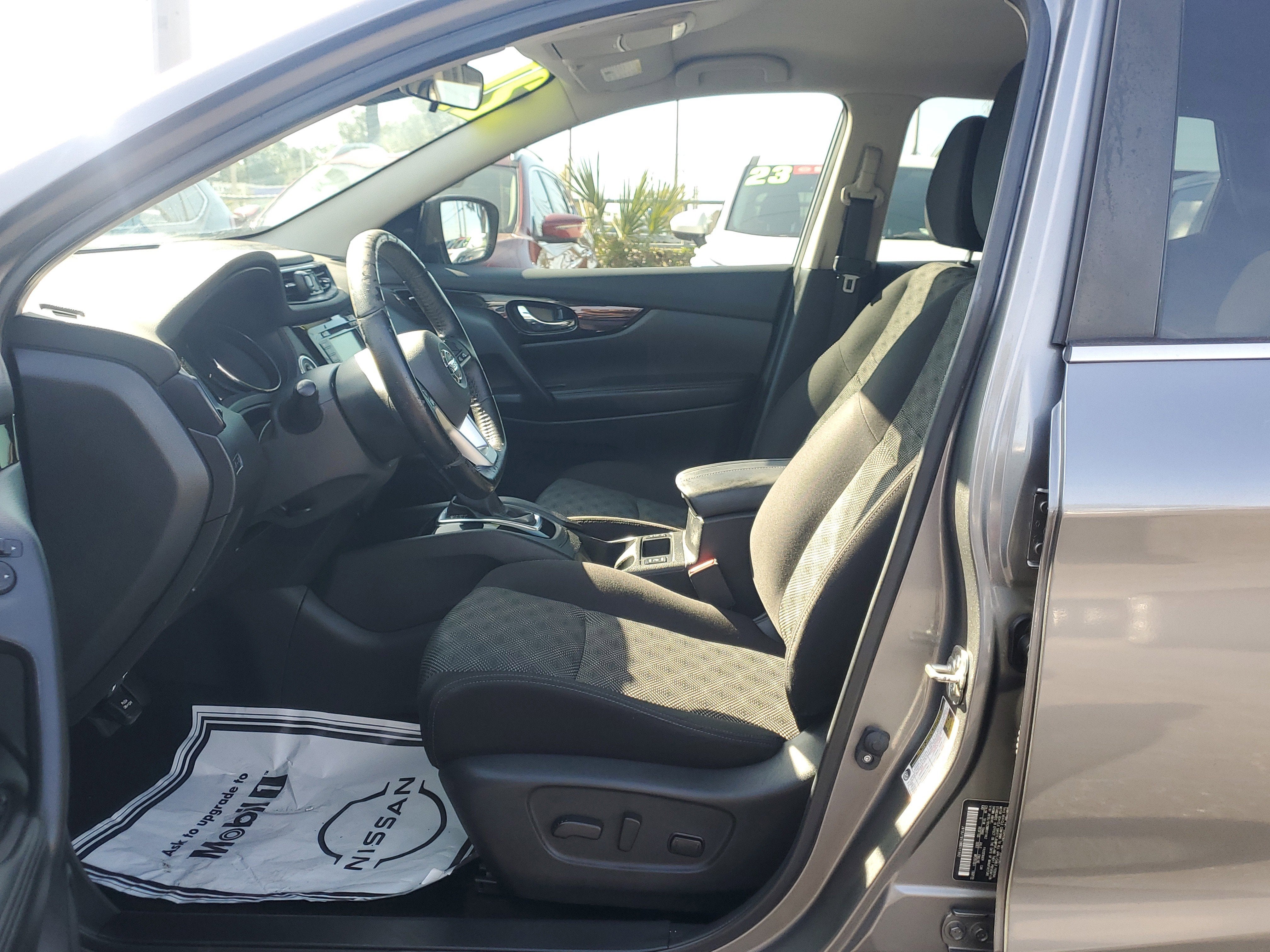 2021 Nissan Rogue Sport SV