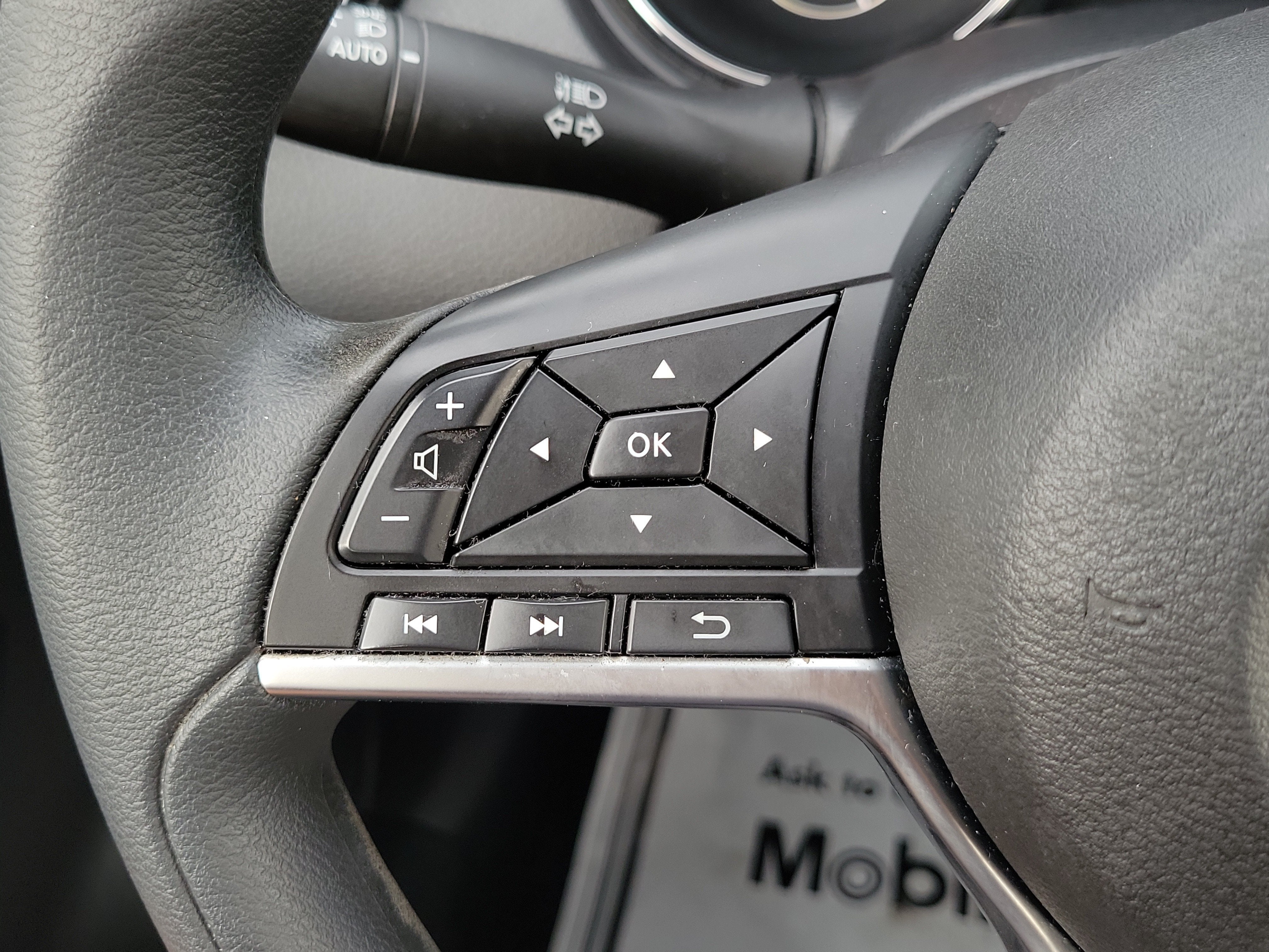 2020 Nissan Rogue Sport S