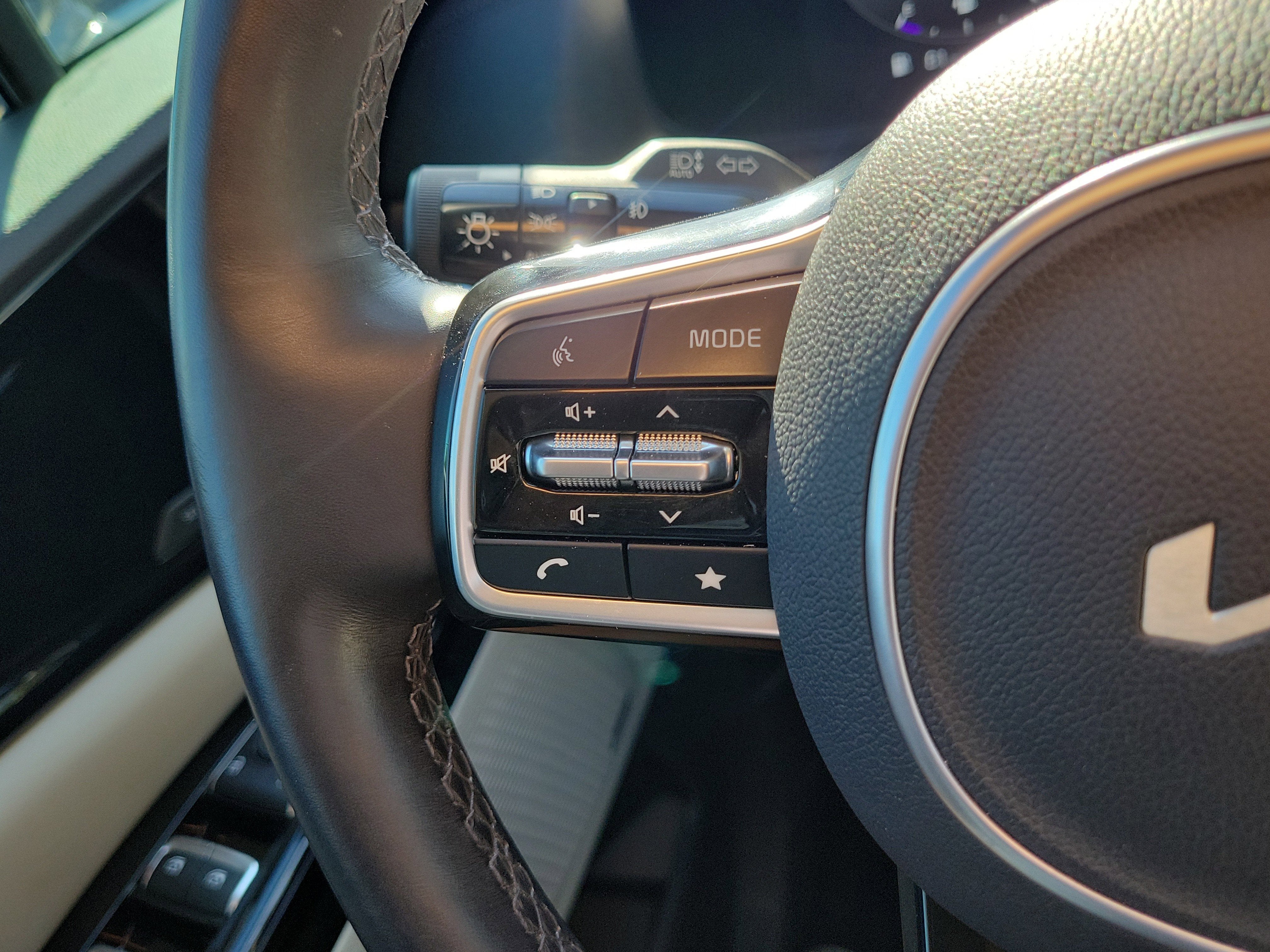 2023 Kia Carnival SX Prestige