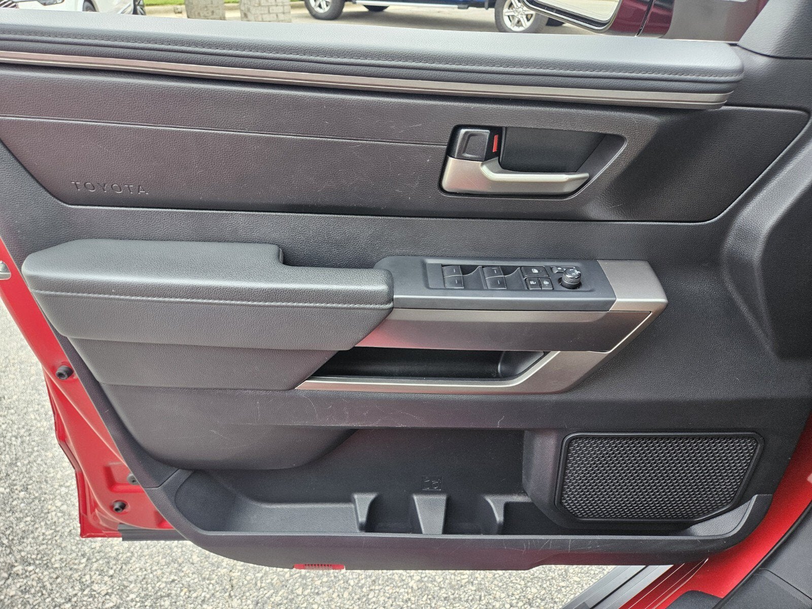 2023 Toyota Sequoia SR5