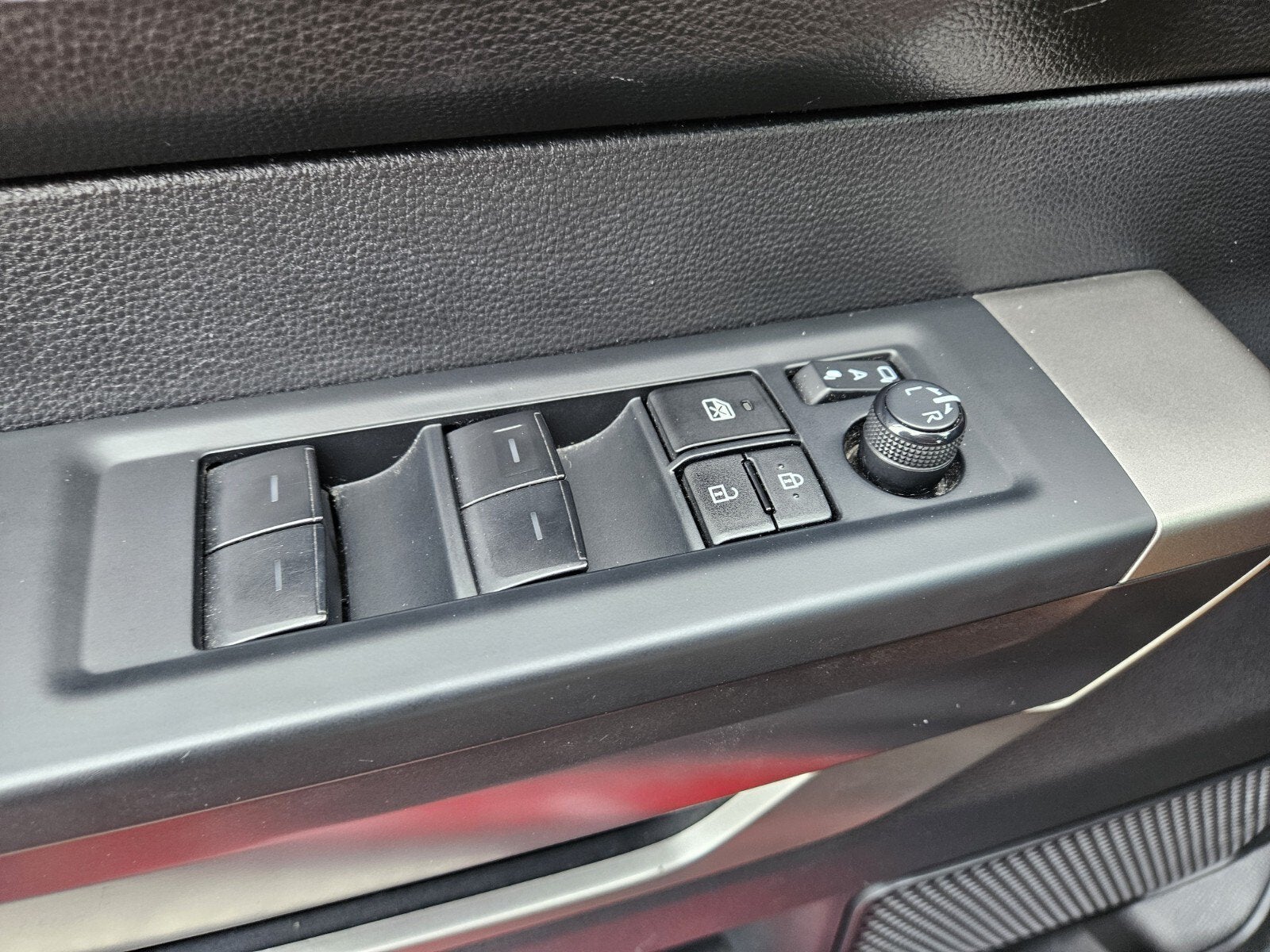 2023 Toyota Sequoia SR5