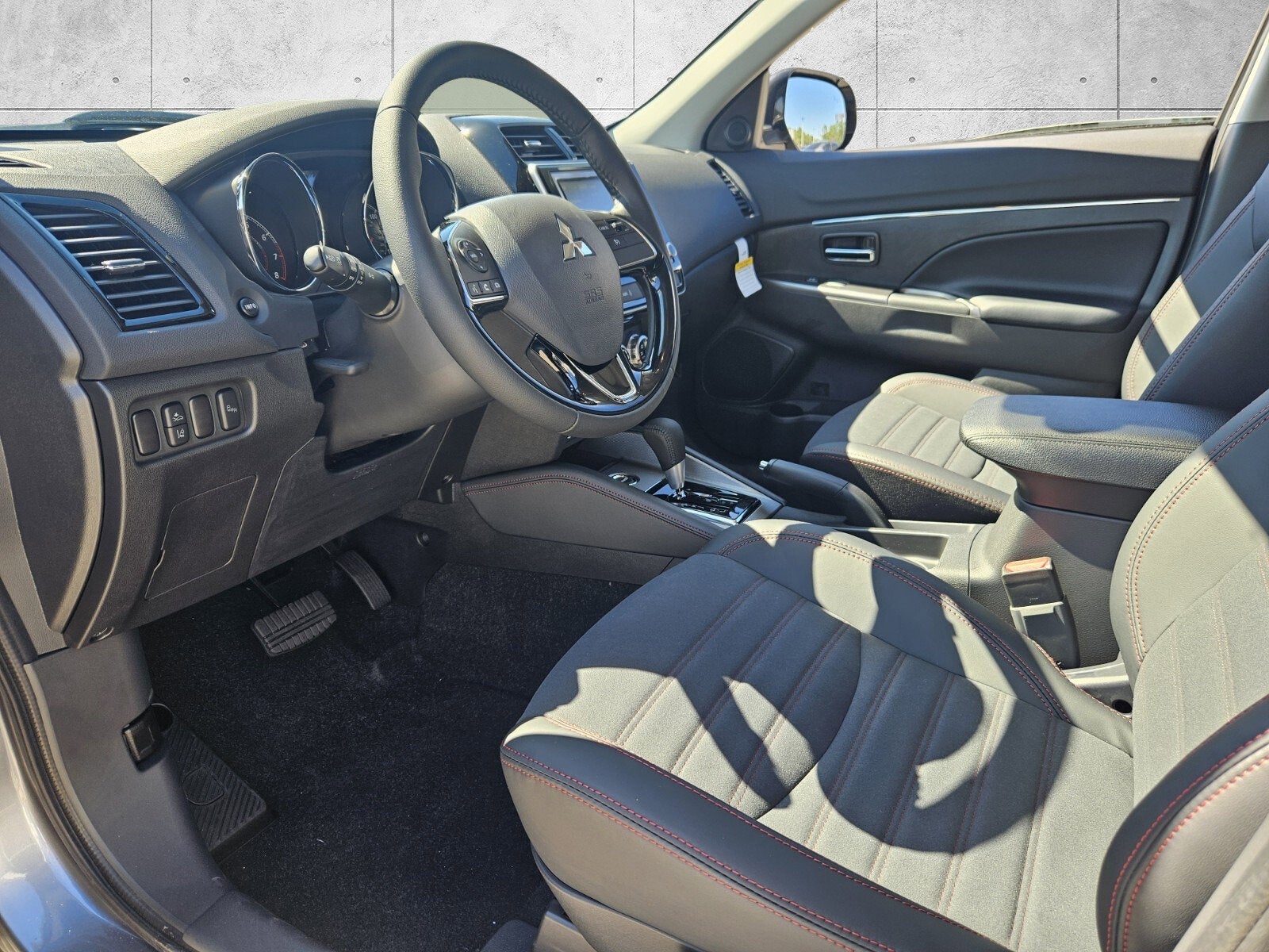 2025 Mitsubishi Outlander Sport Base