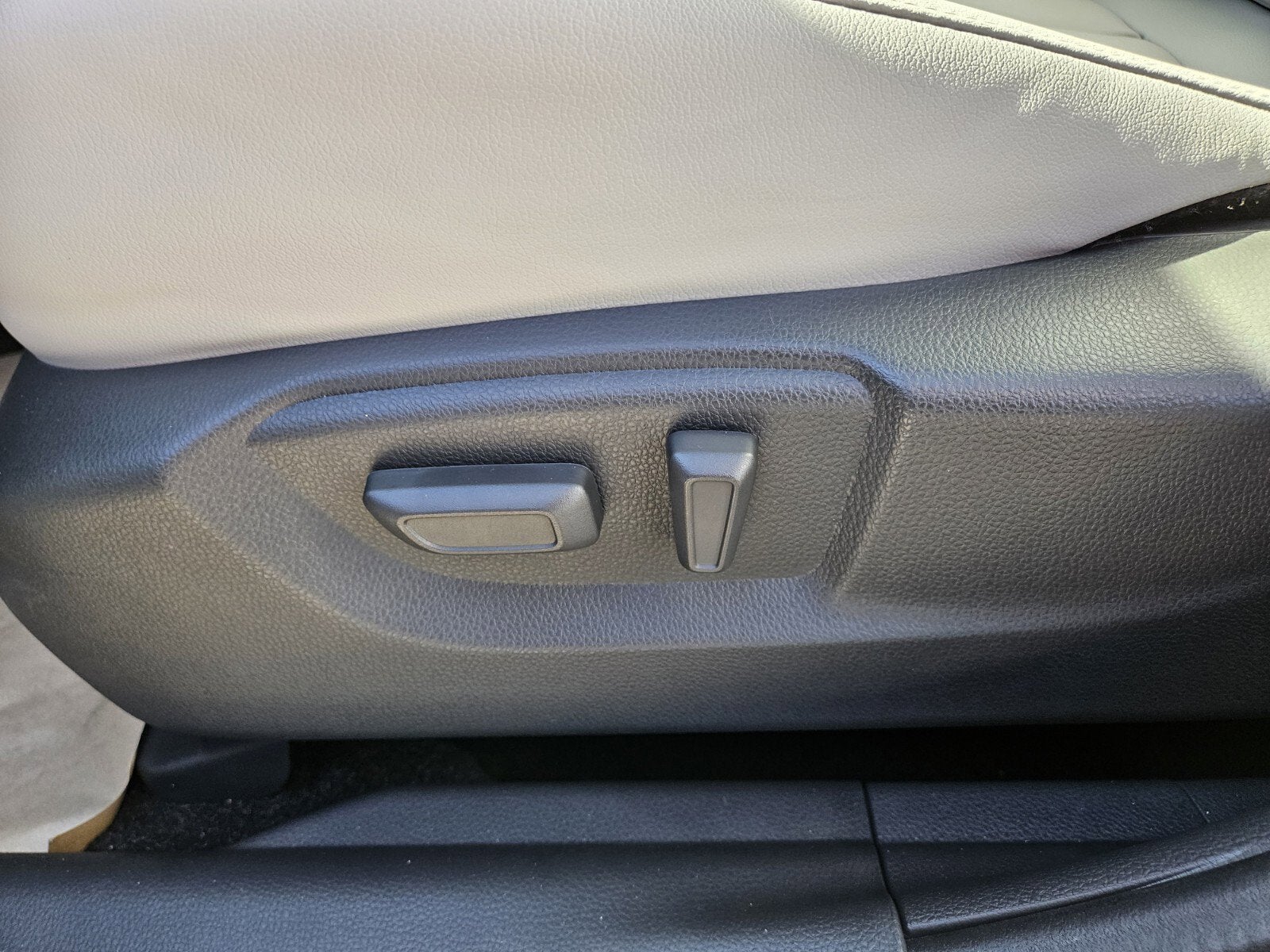 2026 Mitsubishi Eclipse Cross Base