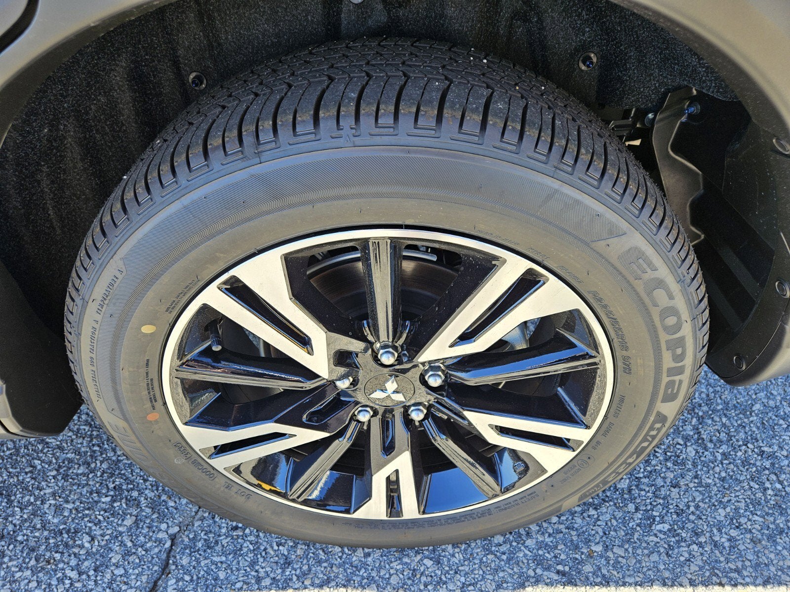 2026 Mitsubishi Eclipse Cross Base