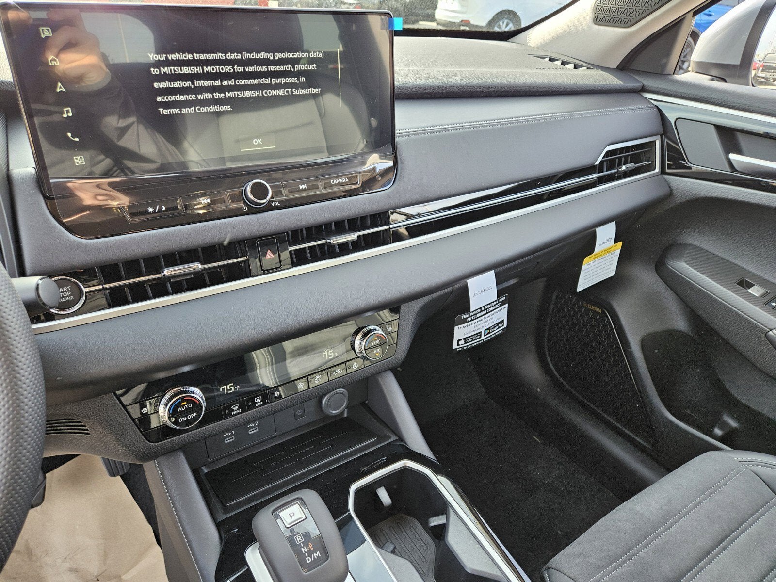 2026 Mitsubishi Outlander Base