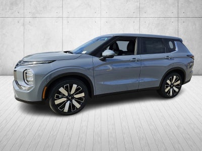 2026 Mitsubishi Outlander Base