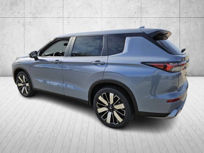 2026 Mitsubishi Outlander Base