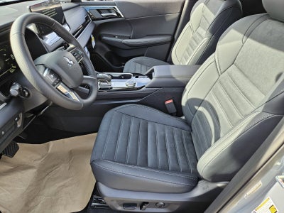 2026 Mitsubishi Outlander Base