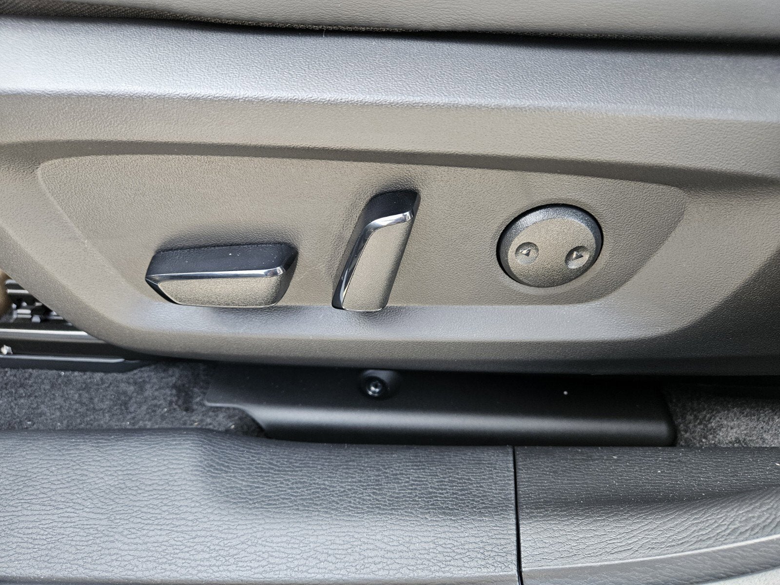 2026 Mitsubishi Outlander Base