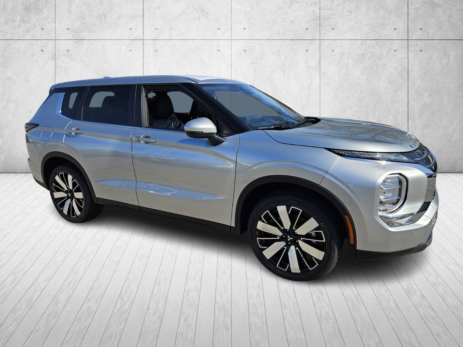 2026 Mitsubishi Outlander Base