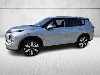 2026 Mitsubishi Outlander Base