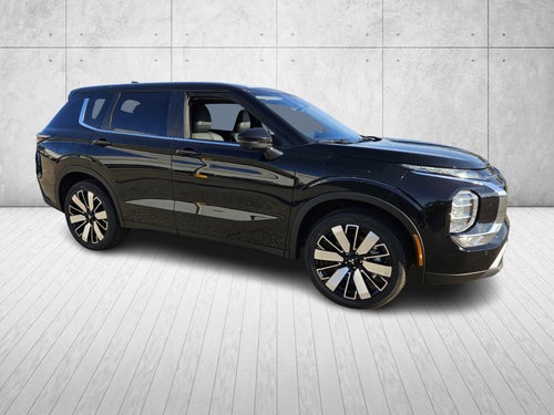 2026 Mitsubishi Outlander Base