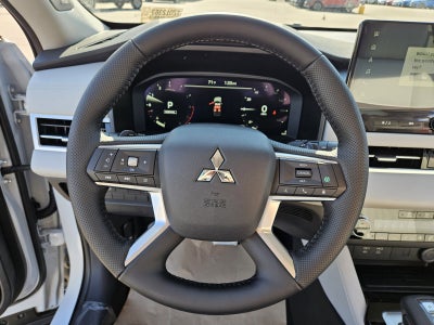 2026 Mitsubishi Outlander SEL