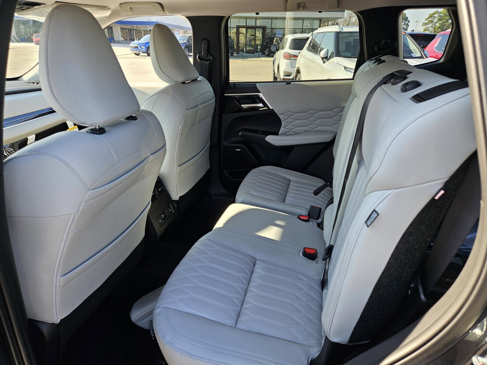 2026 Mitsubishi Outlander SEL