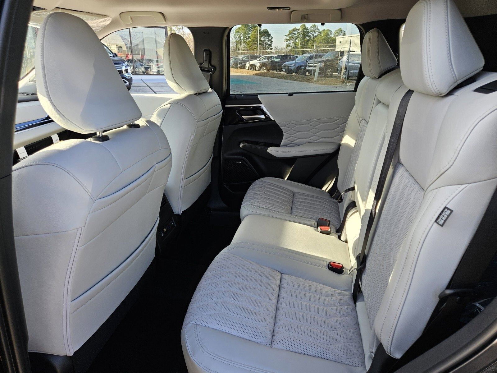 2026 Mitsubishi Outlander SEL