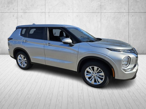 2026 Mitsubishi Outlander ES