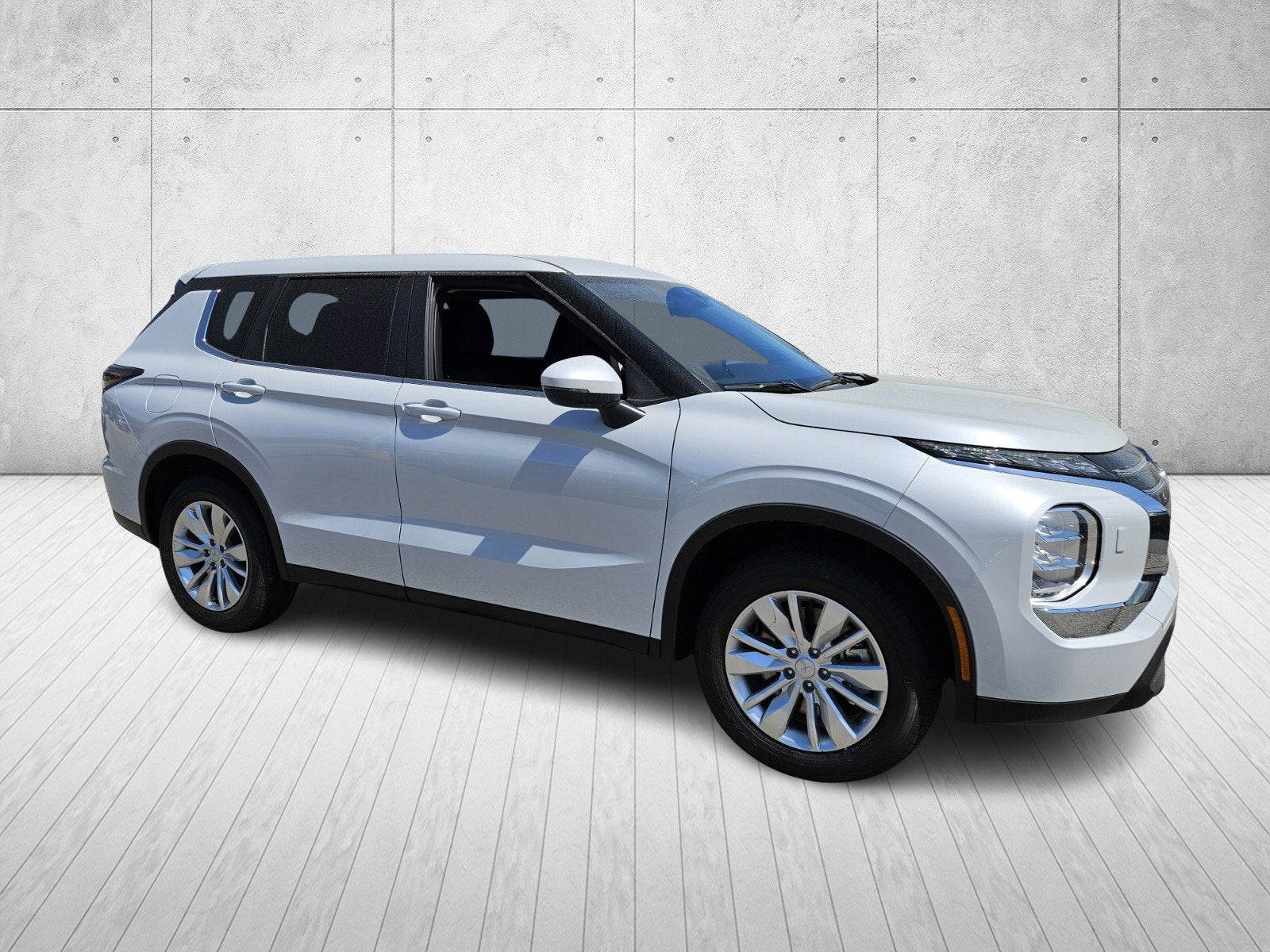 2026 Mitsubishi Outlander ES