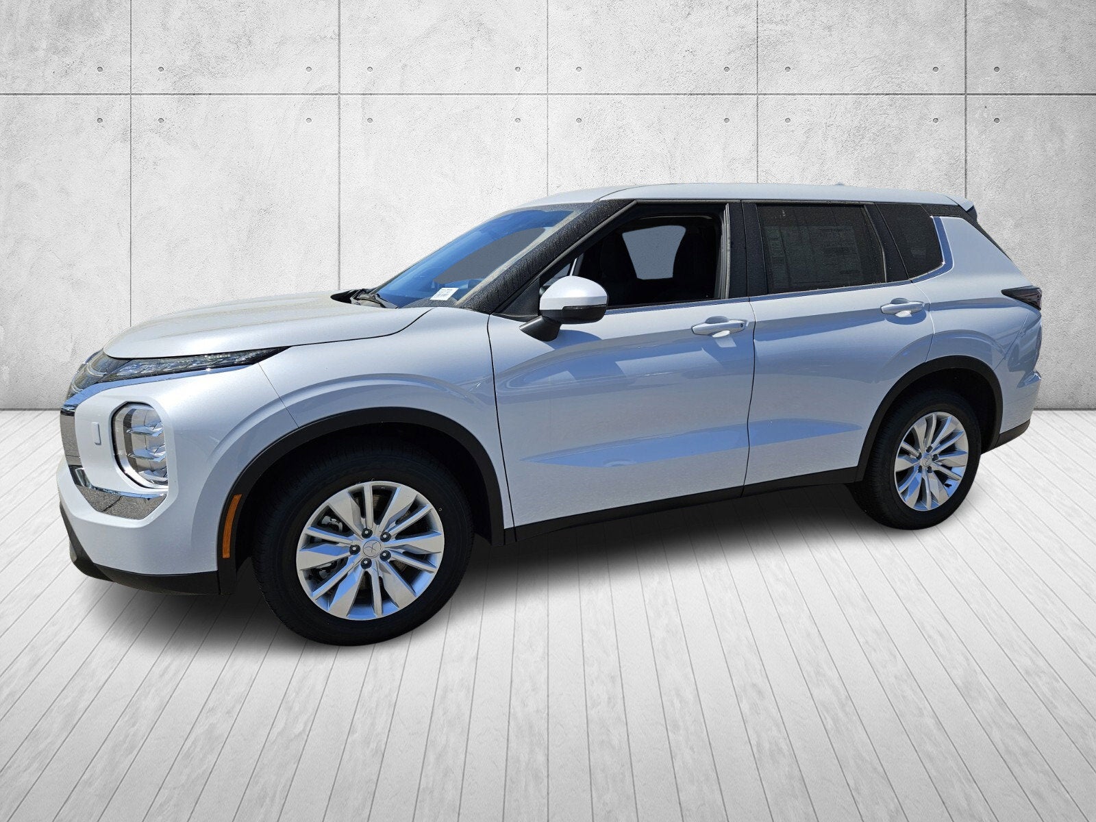 2026 Mitsubishi Outlander ES