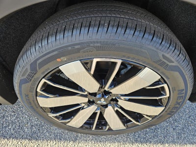 2026 Mitsubishi Outlander Base