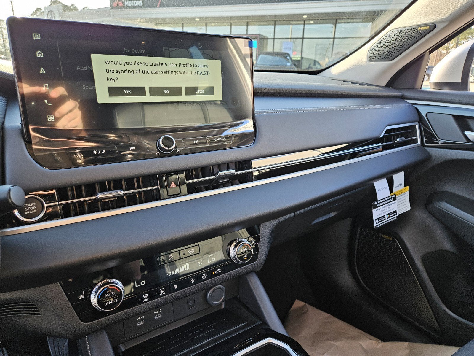 2026 Mitsubishi Outlander Base