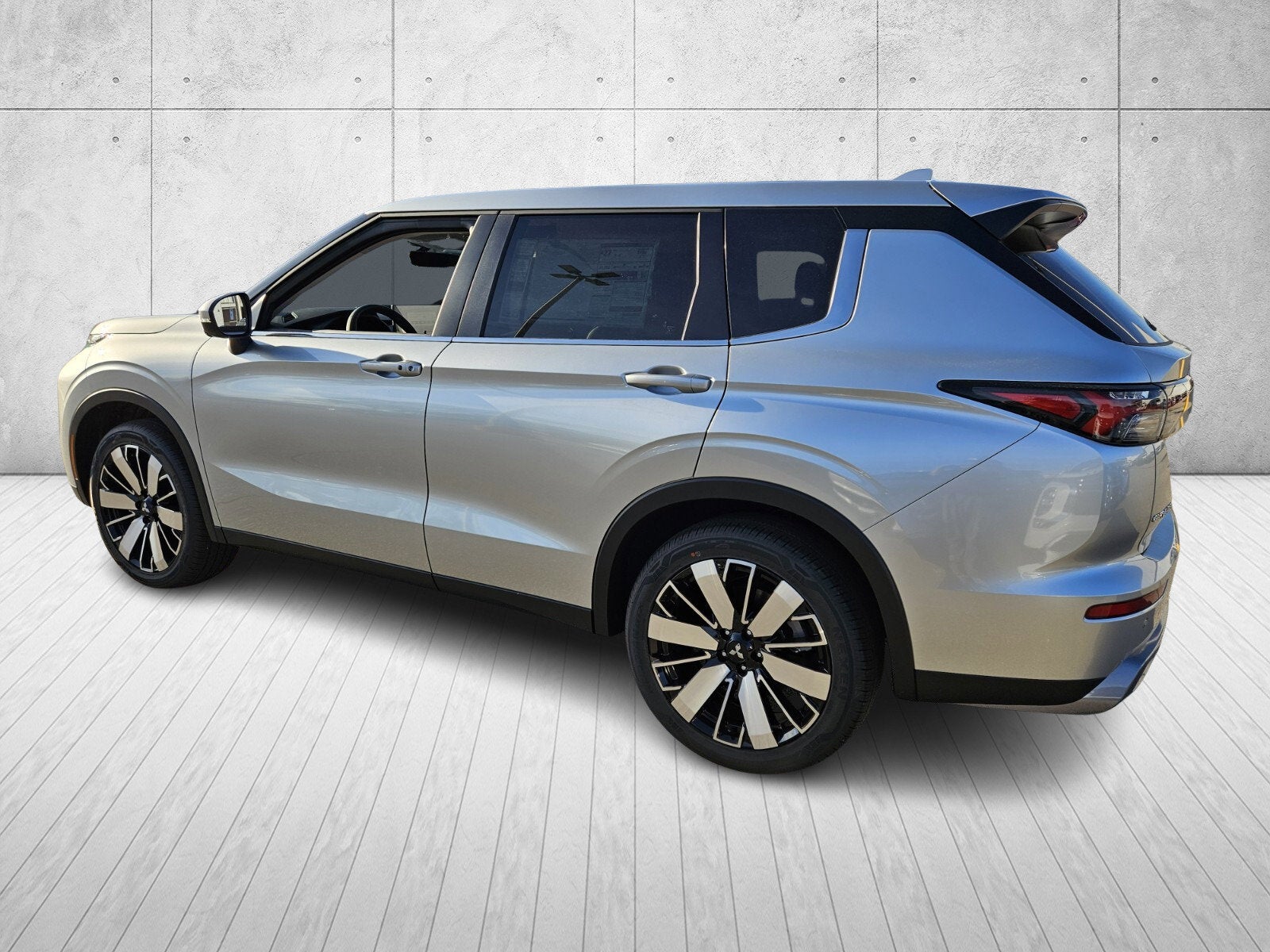 2026 Mitsubishi Outlander Base