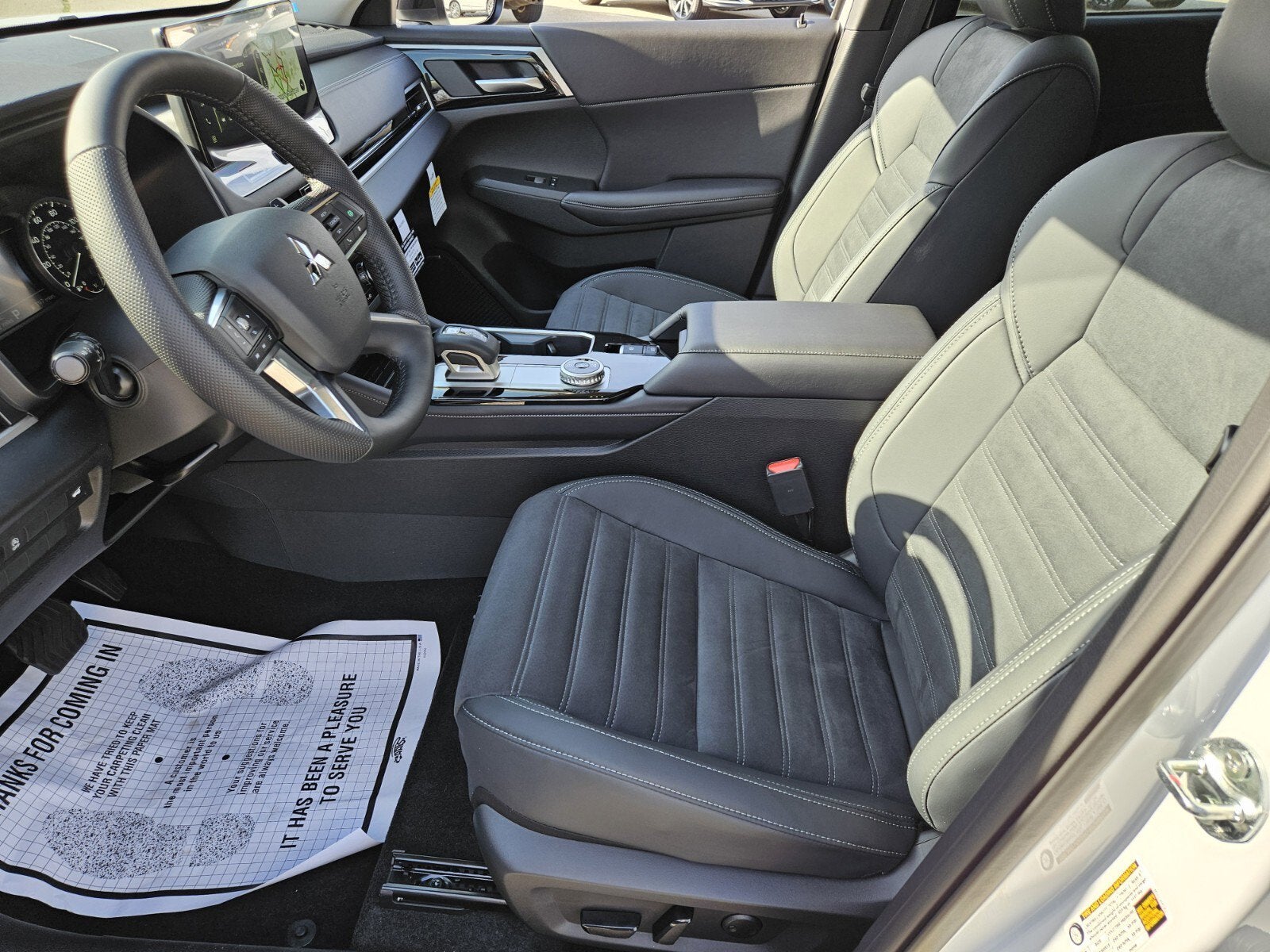 2026 Mitsubishi Outlander Base