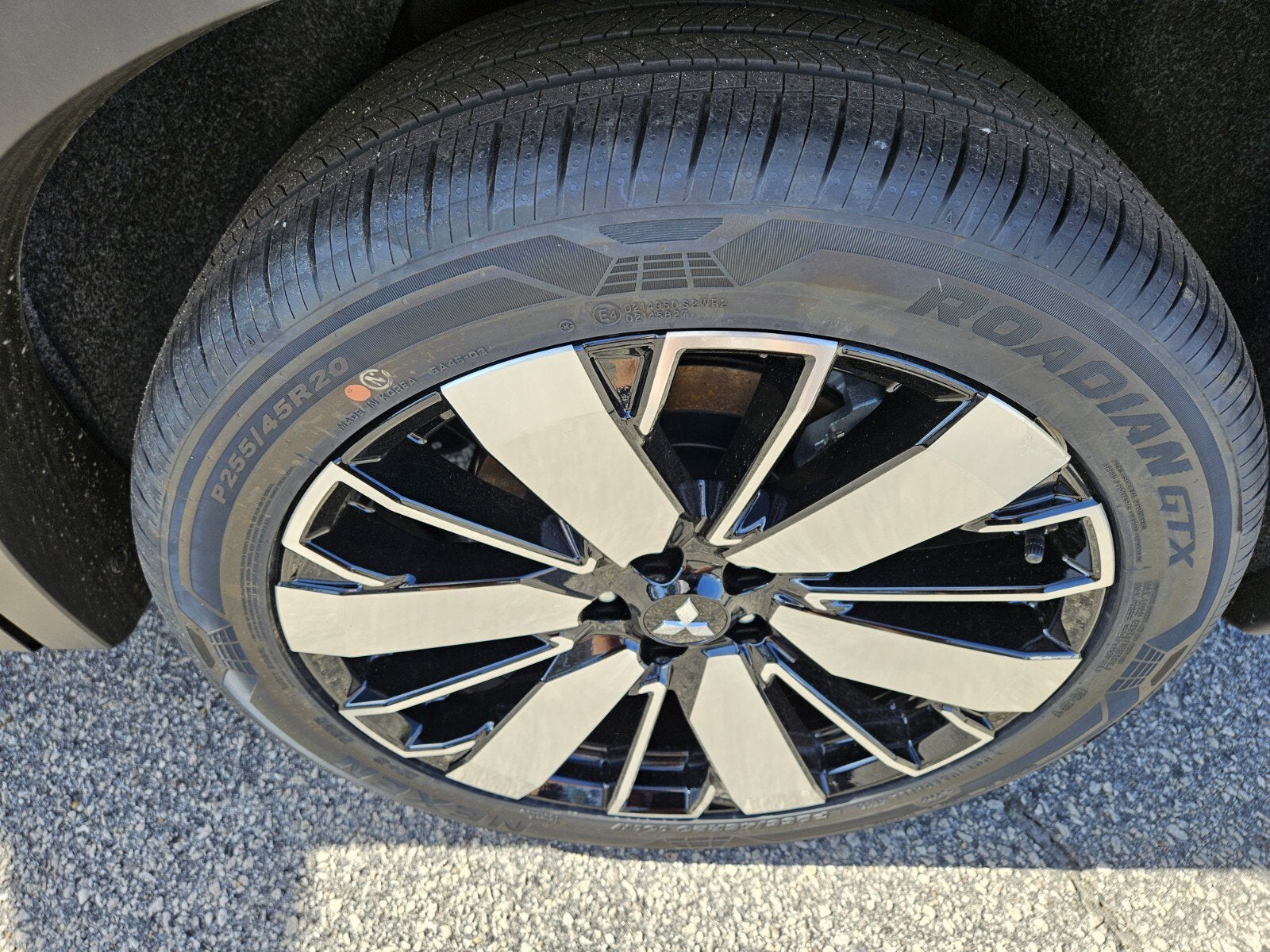 2026 Mitsubishi Outlander Base