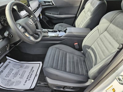 2026 Mitsubishi Outlander Base