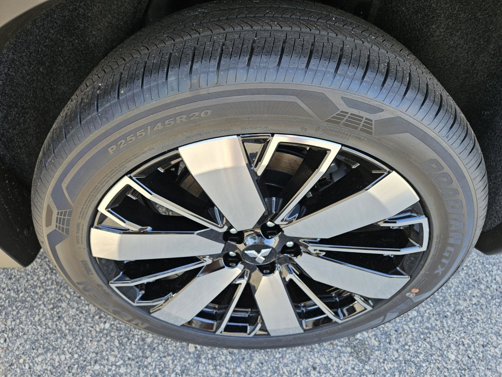 2026 Mitsubishi Outlander Base