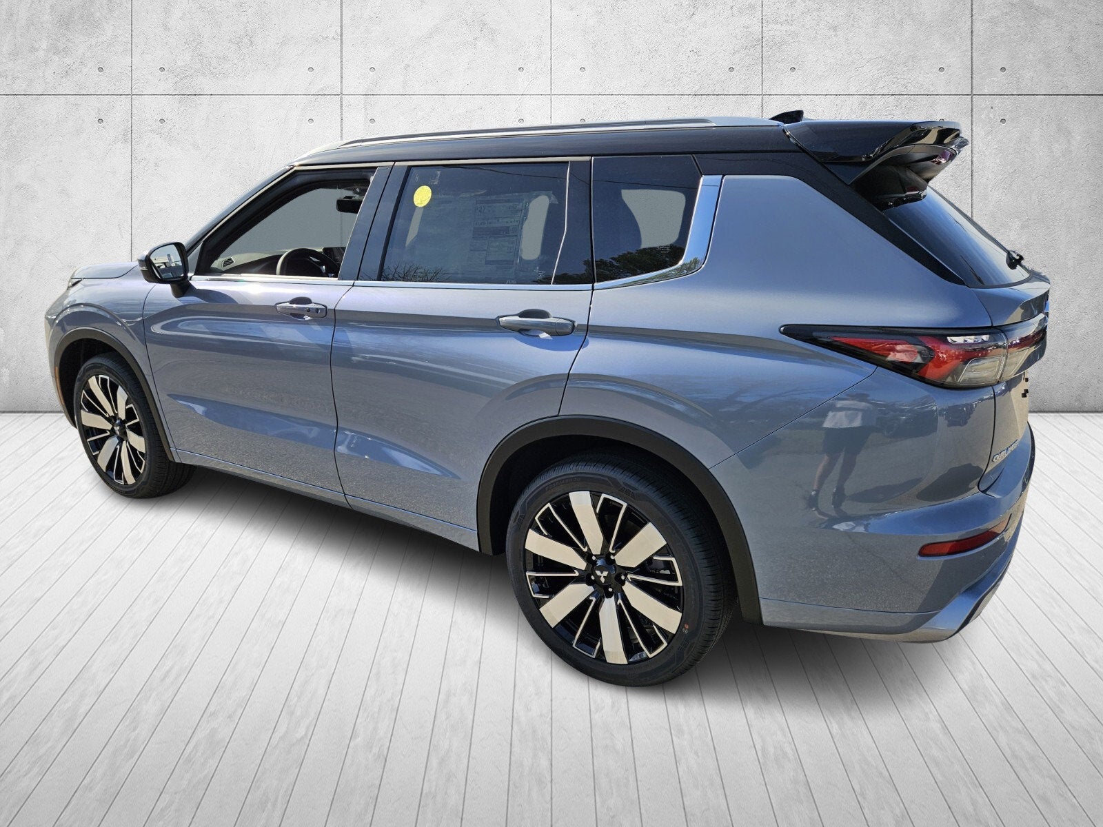 2026 Mitsubishi Outlander Base