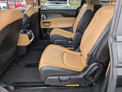 2024 Kia Carnival LX