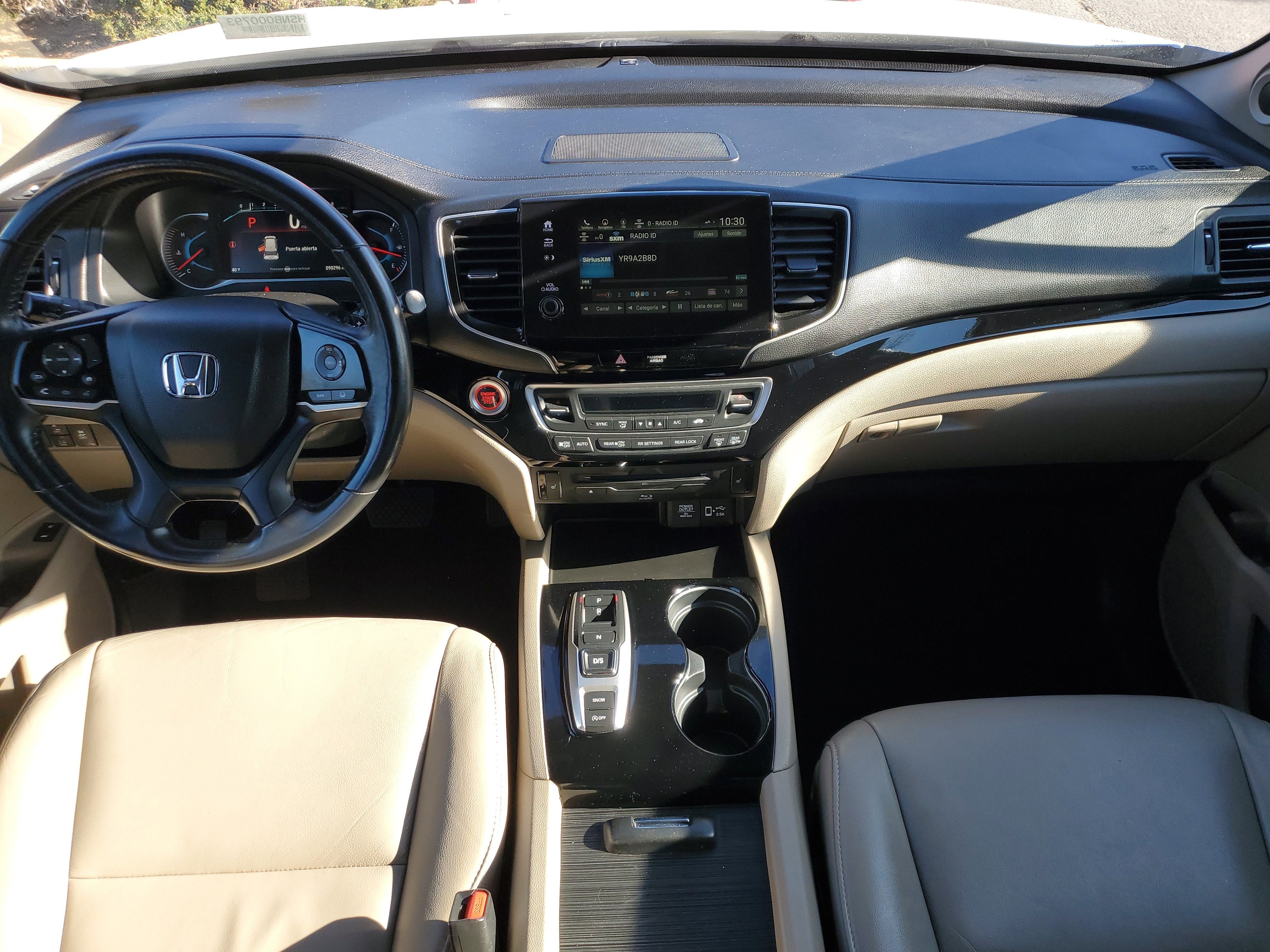 2022 Honda Pilot Touring 8-Passenger