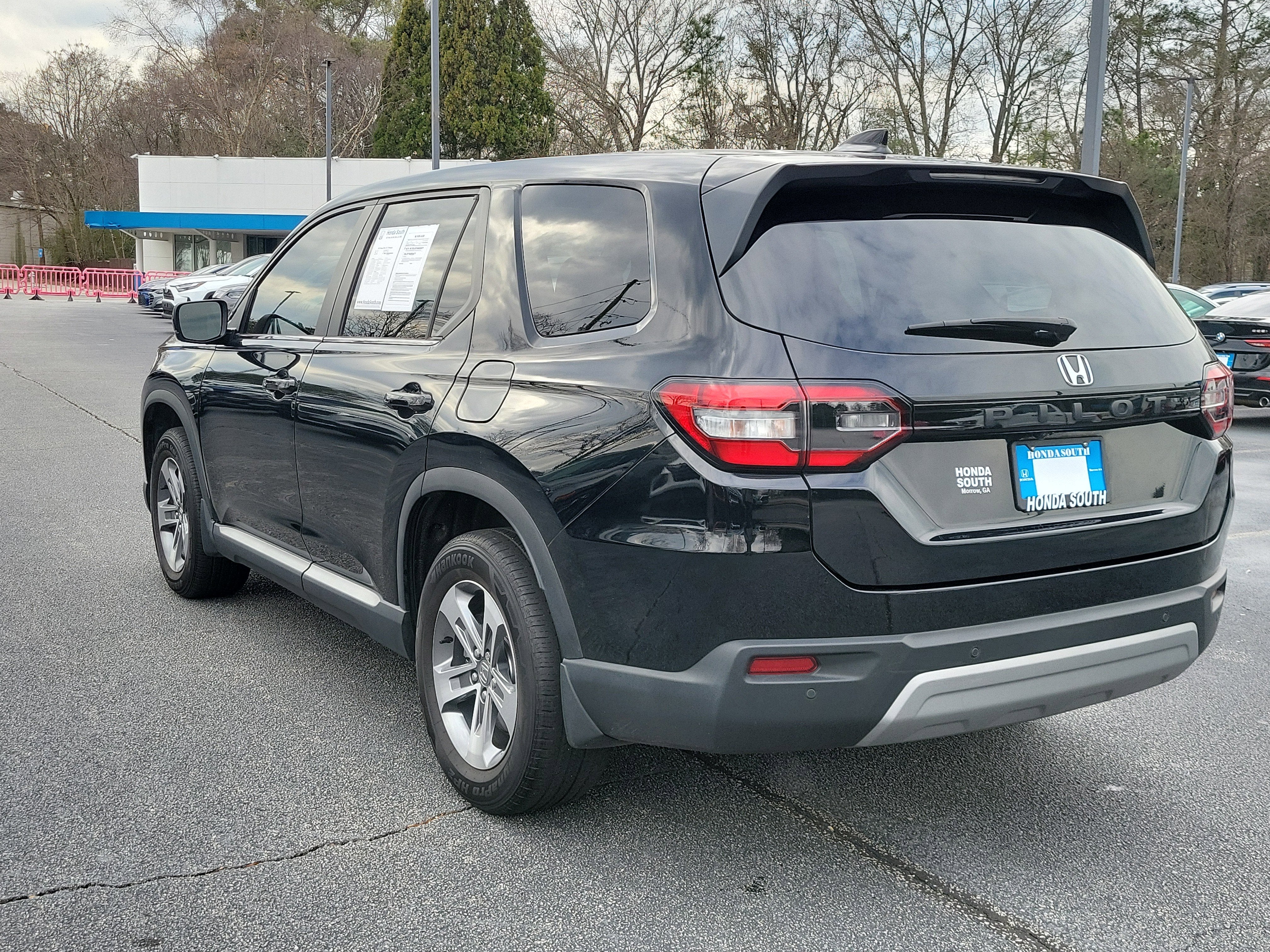 2023 Honda Pilot EX-L 8 Passenger