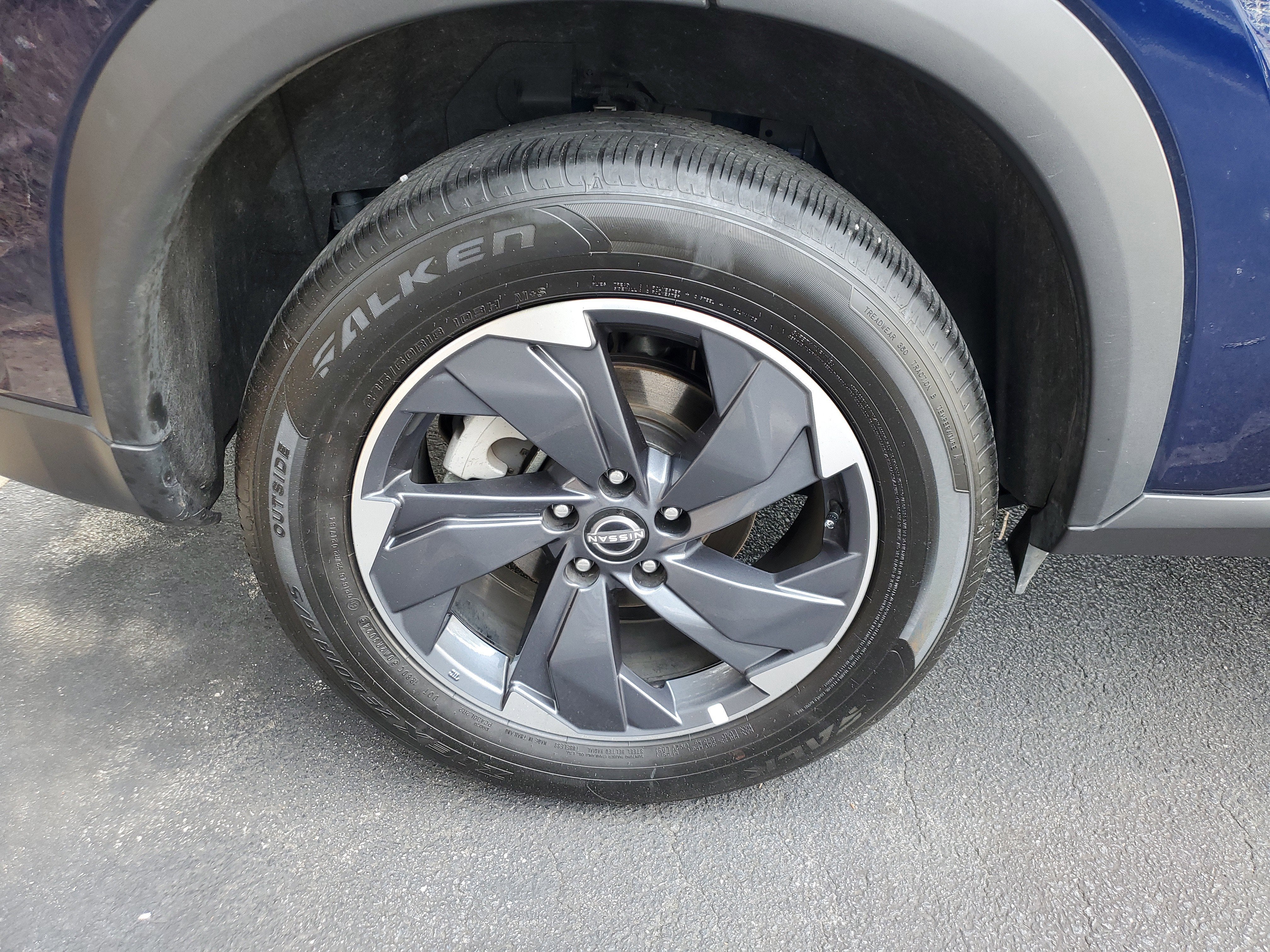 2025 Nissan Rogue SV