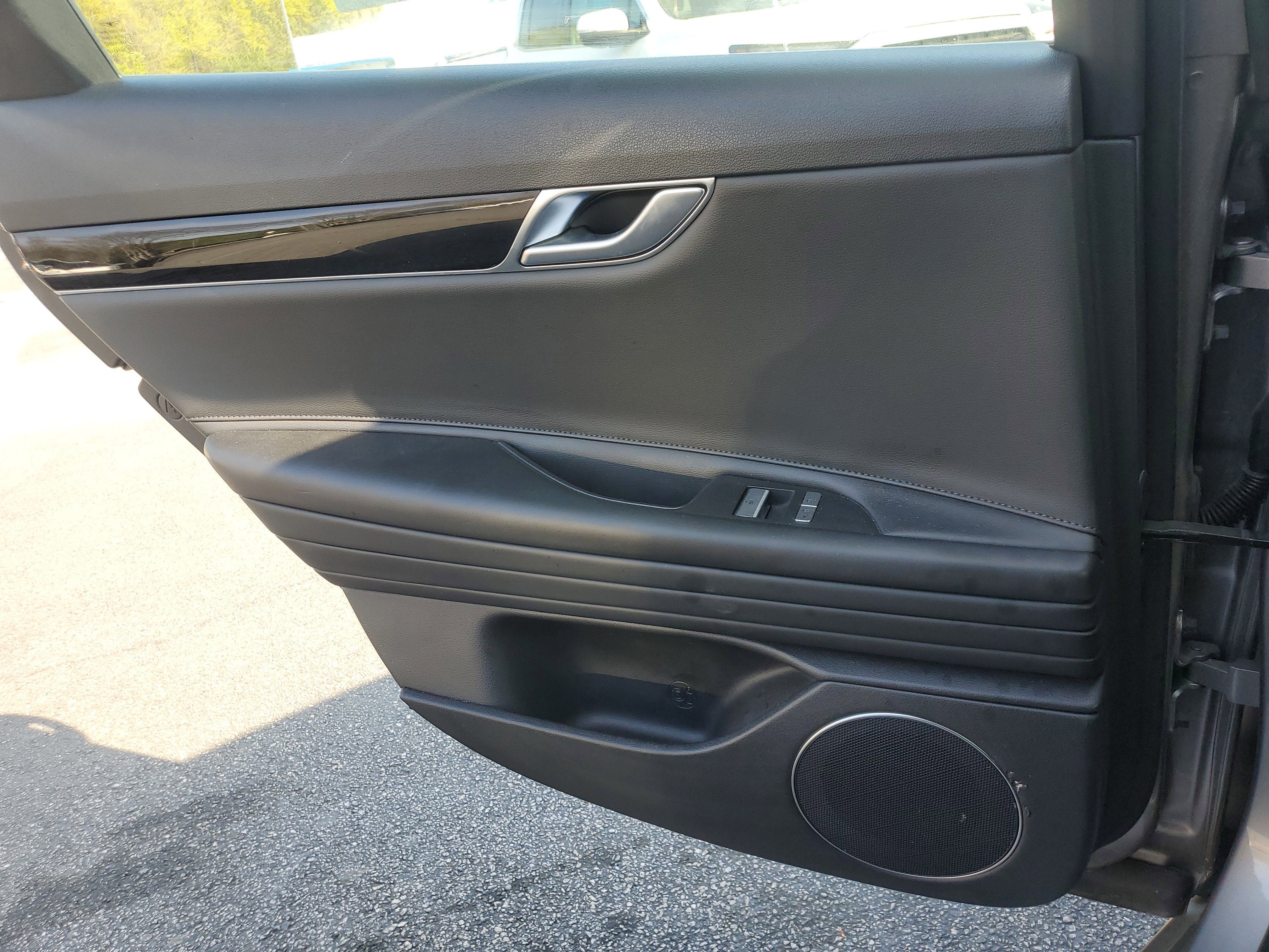 2023 Genesis G80 2.5T