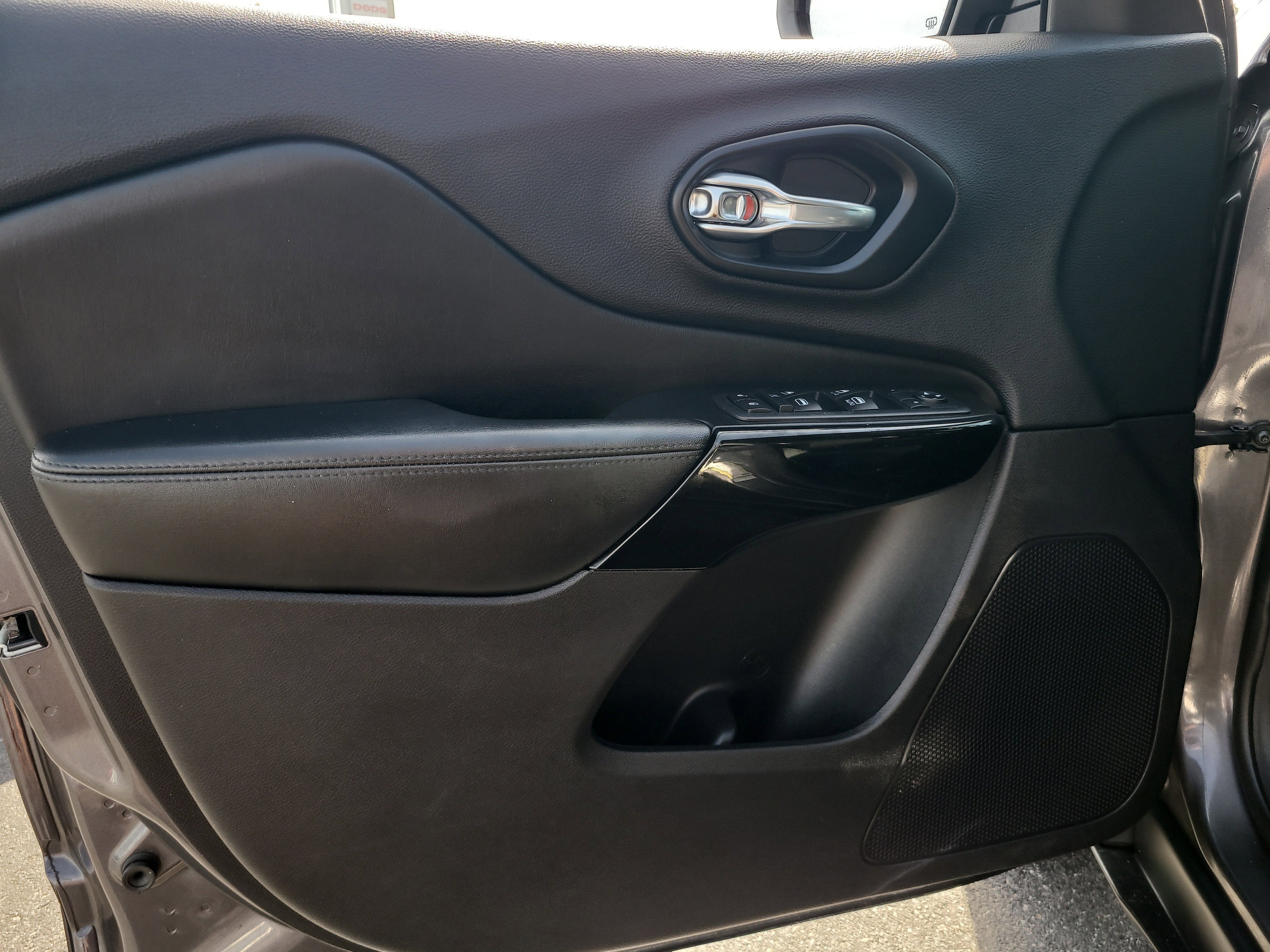 2020 Jeep Cherokee Altitude