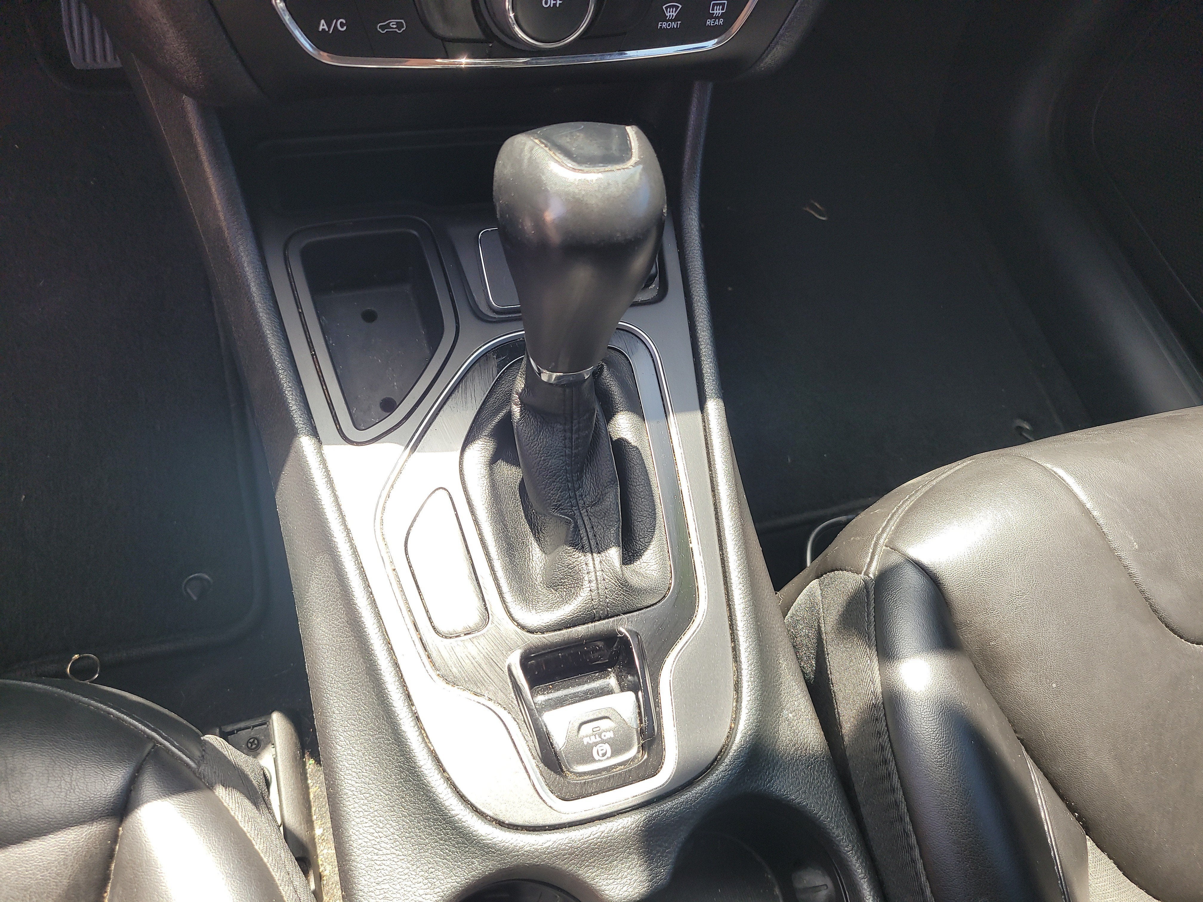 2021 Jeep Cherokee Altitude