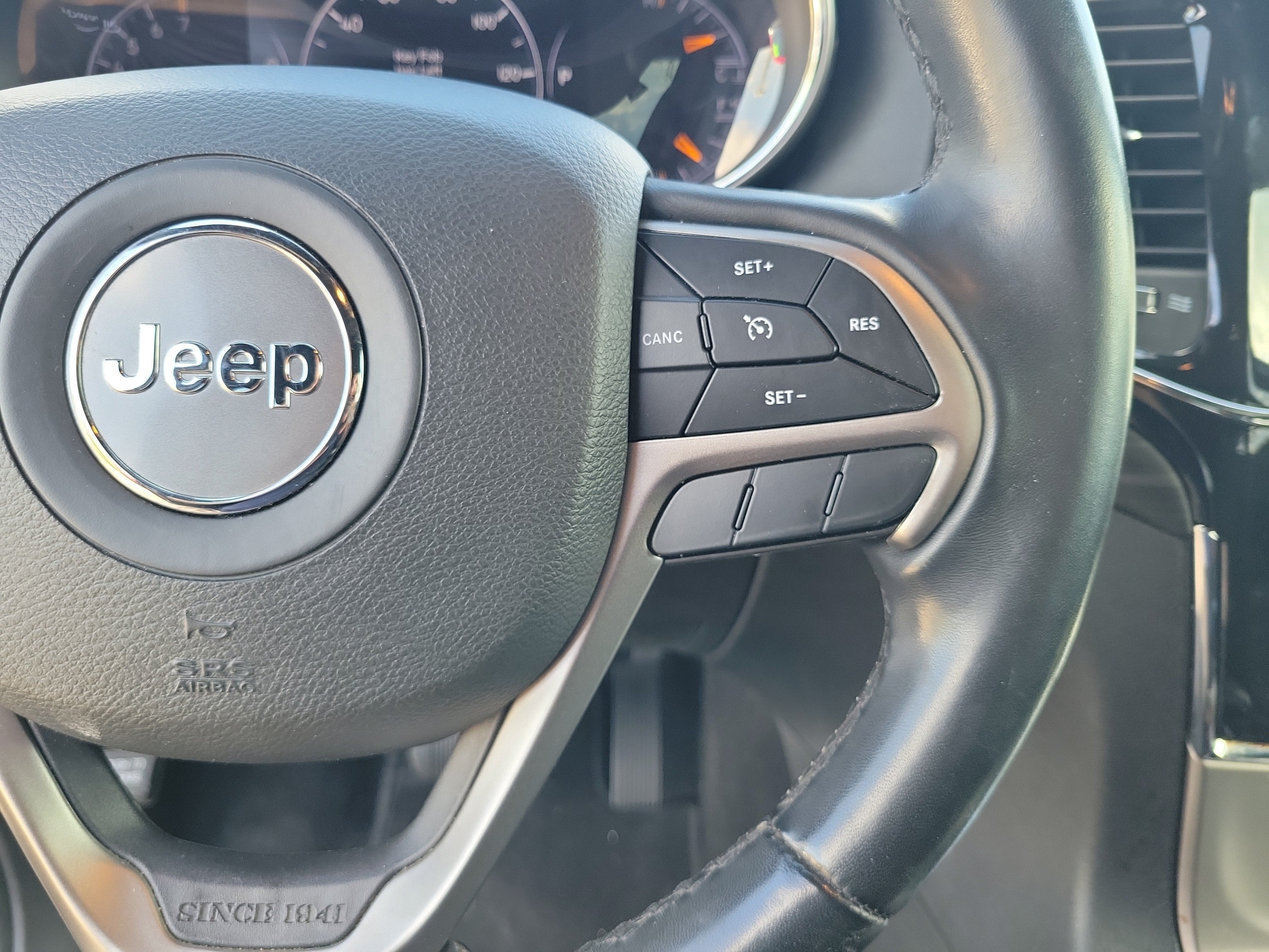 2022 Jeep Grand Cherokee WK Laredo E