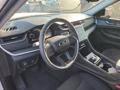 2023 Jeep Grand Cherokee Laredo X