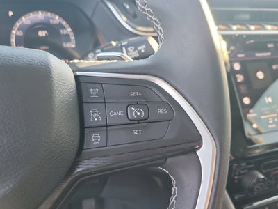 2023 Jeep Grand Cherokee Laredo X