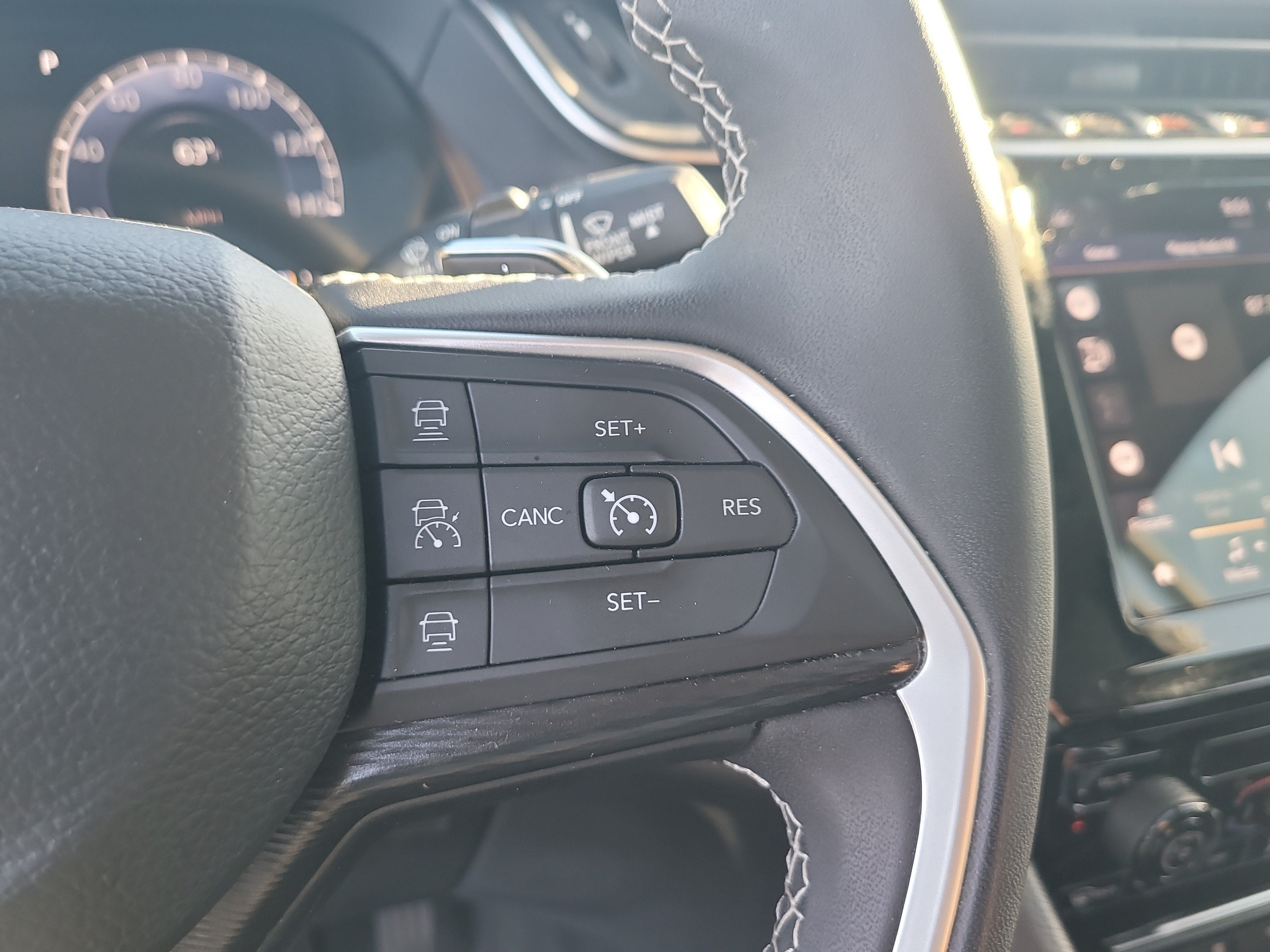 2023 Jeep Grand Cherokee Laredo X