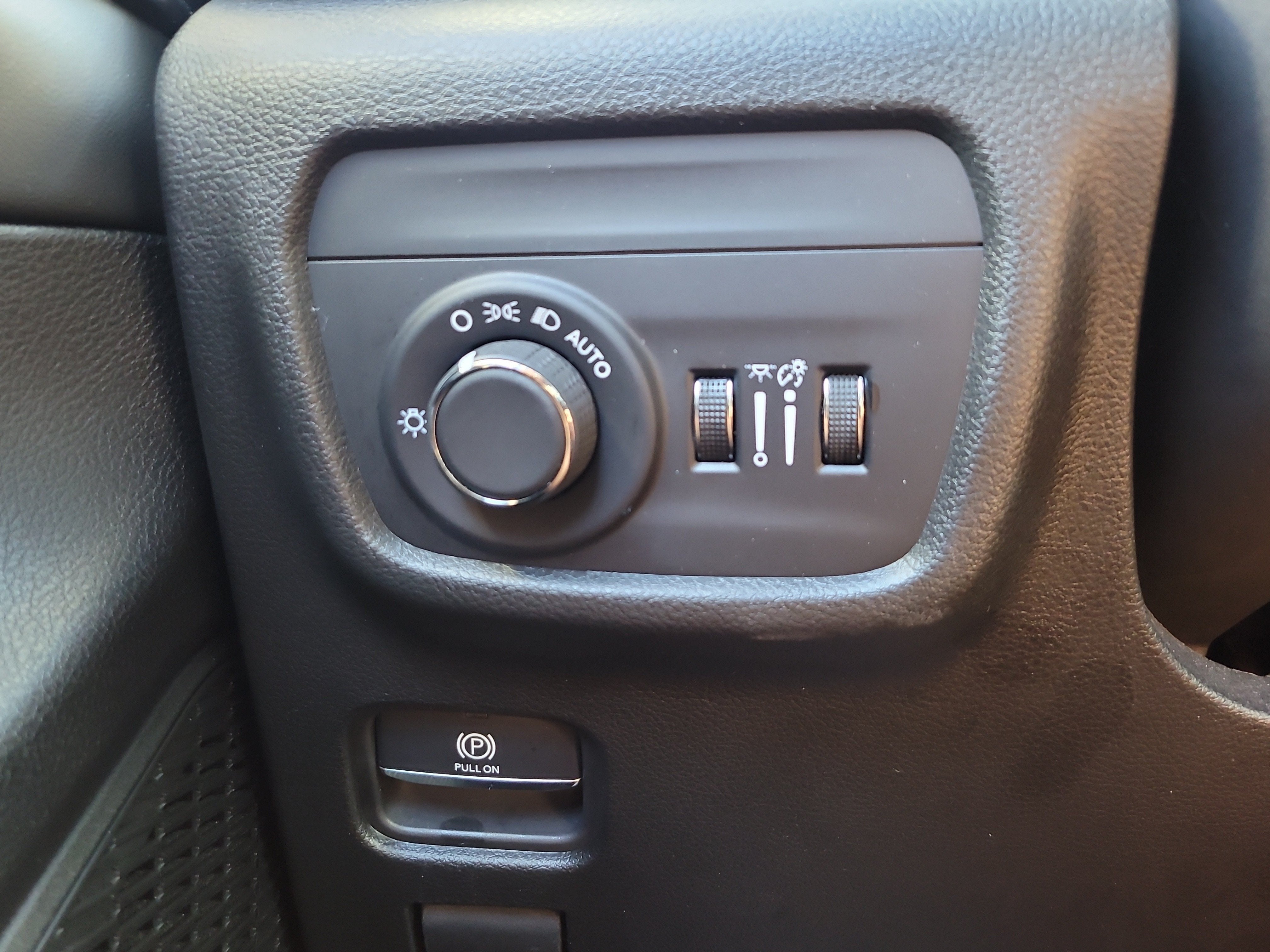 2023 Jeep Grand Cherokee Laredo X
