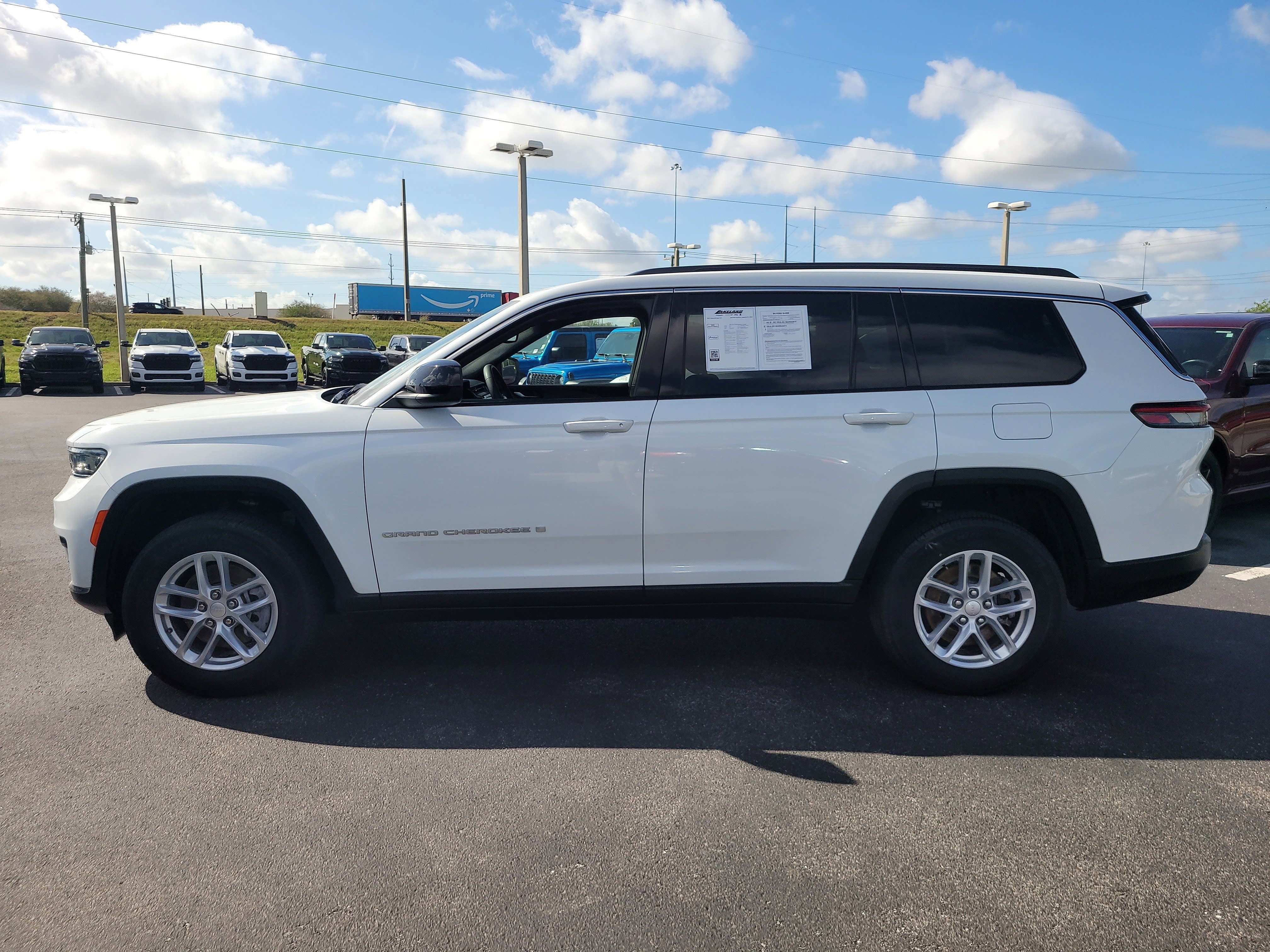 2024 Jeep Grand Cherokee L Laredo