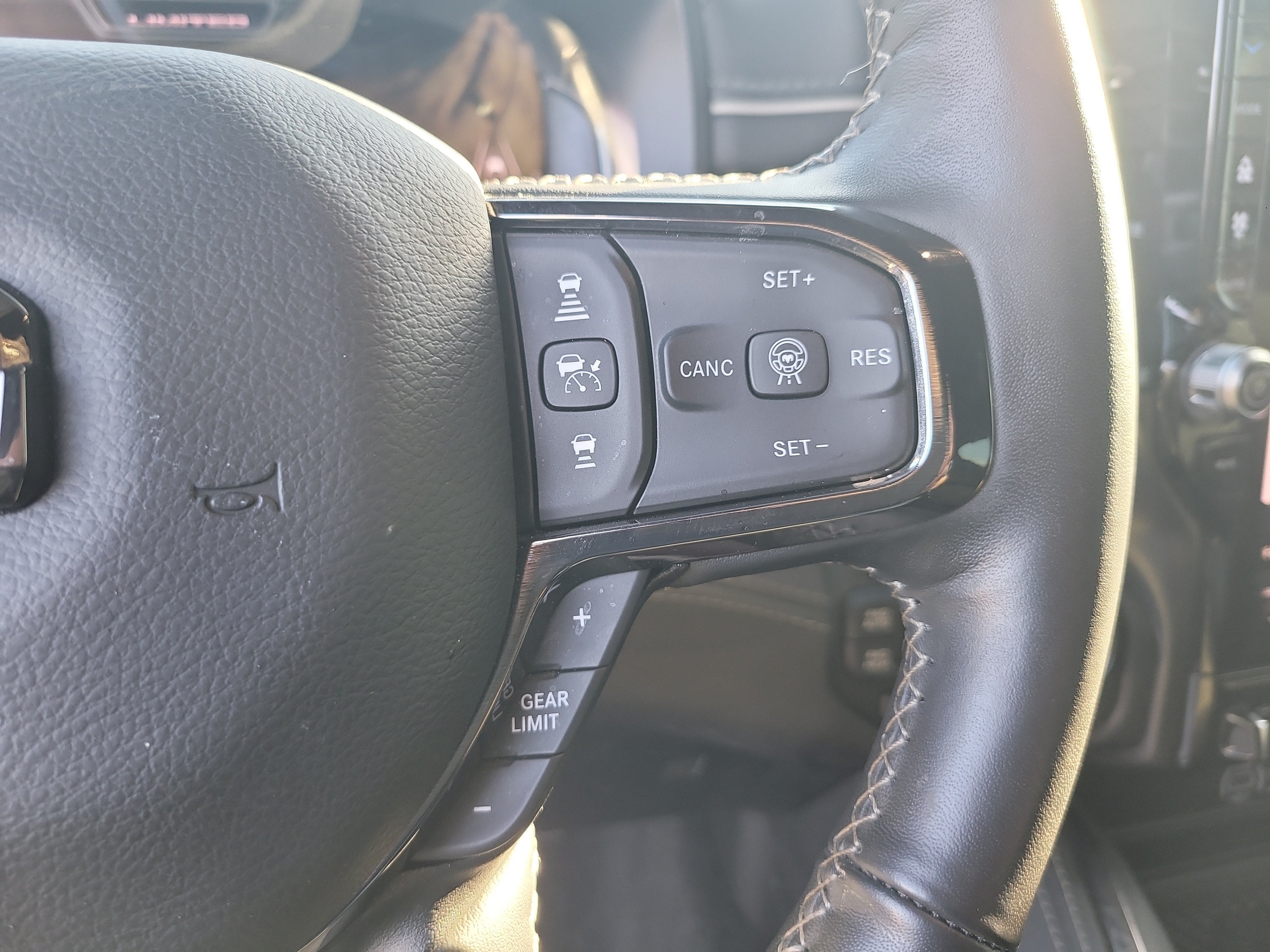 2025 RAM 1500 Limited