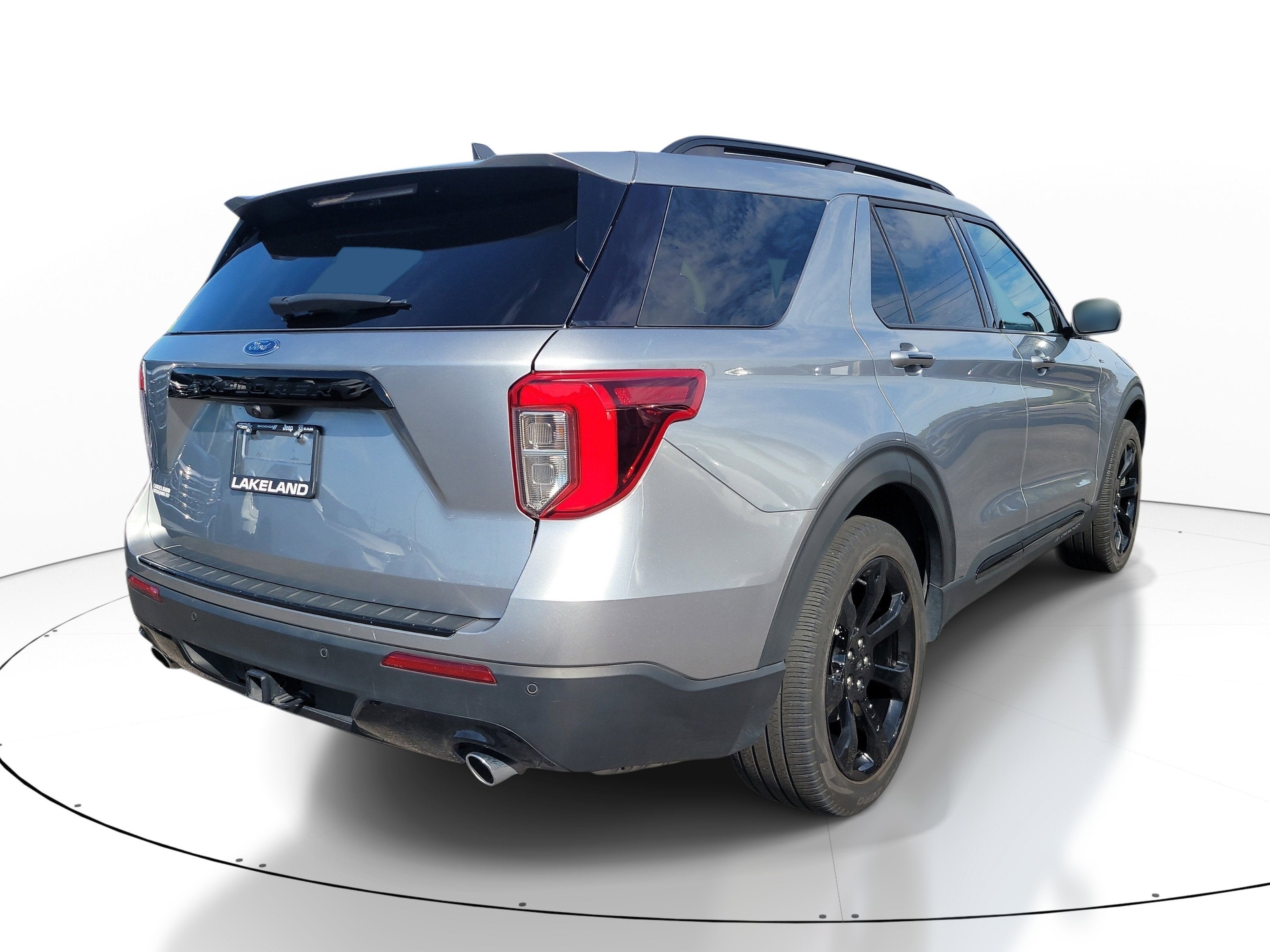 2024 Ford Explorer ST-Line