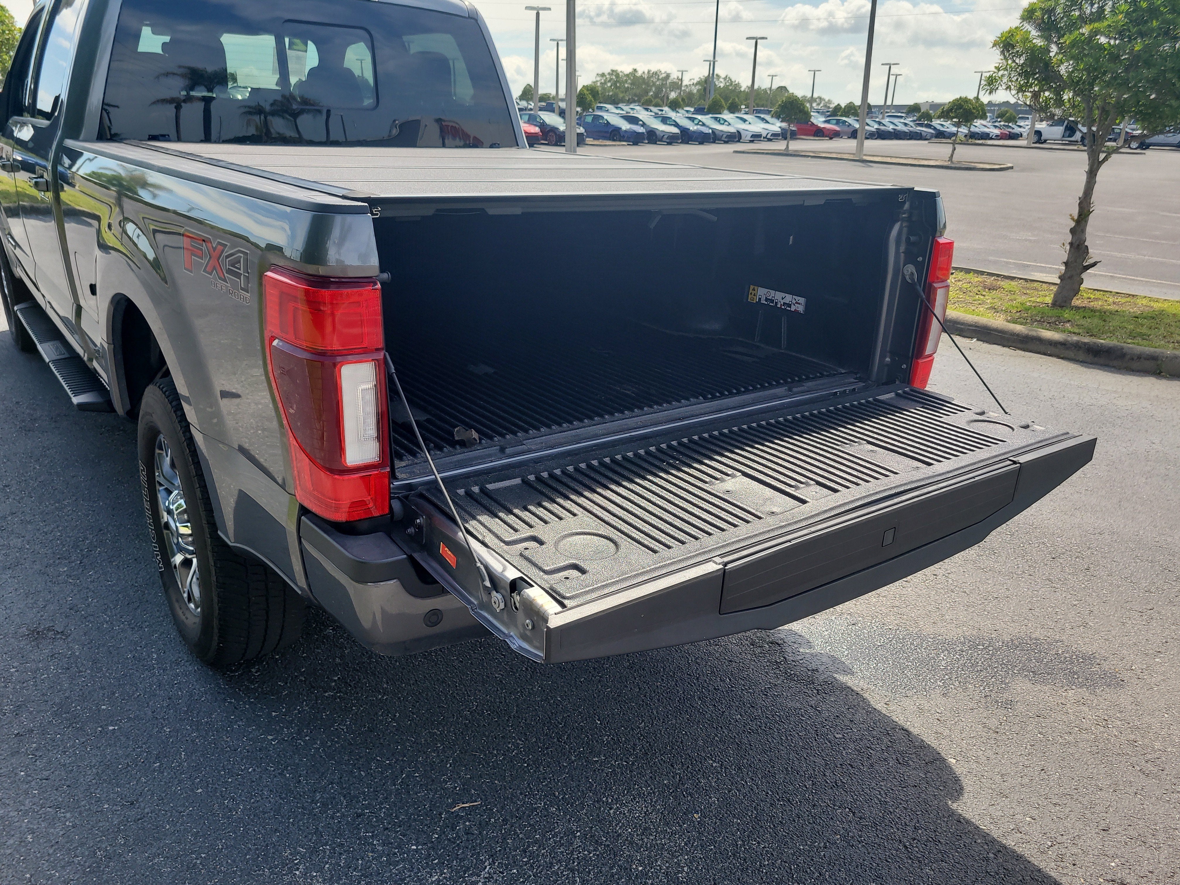 2022 Ford Super Duty F-250 SRW LARIAT