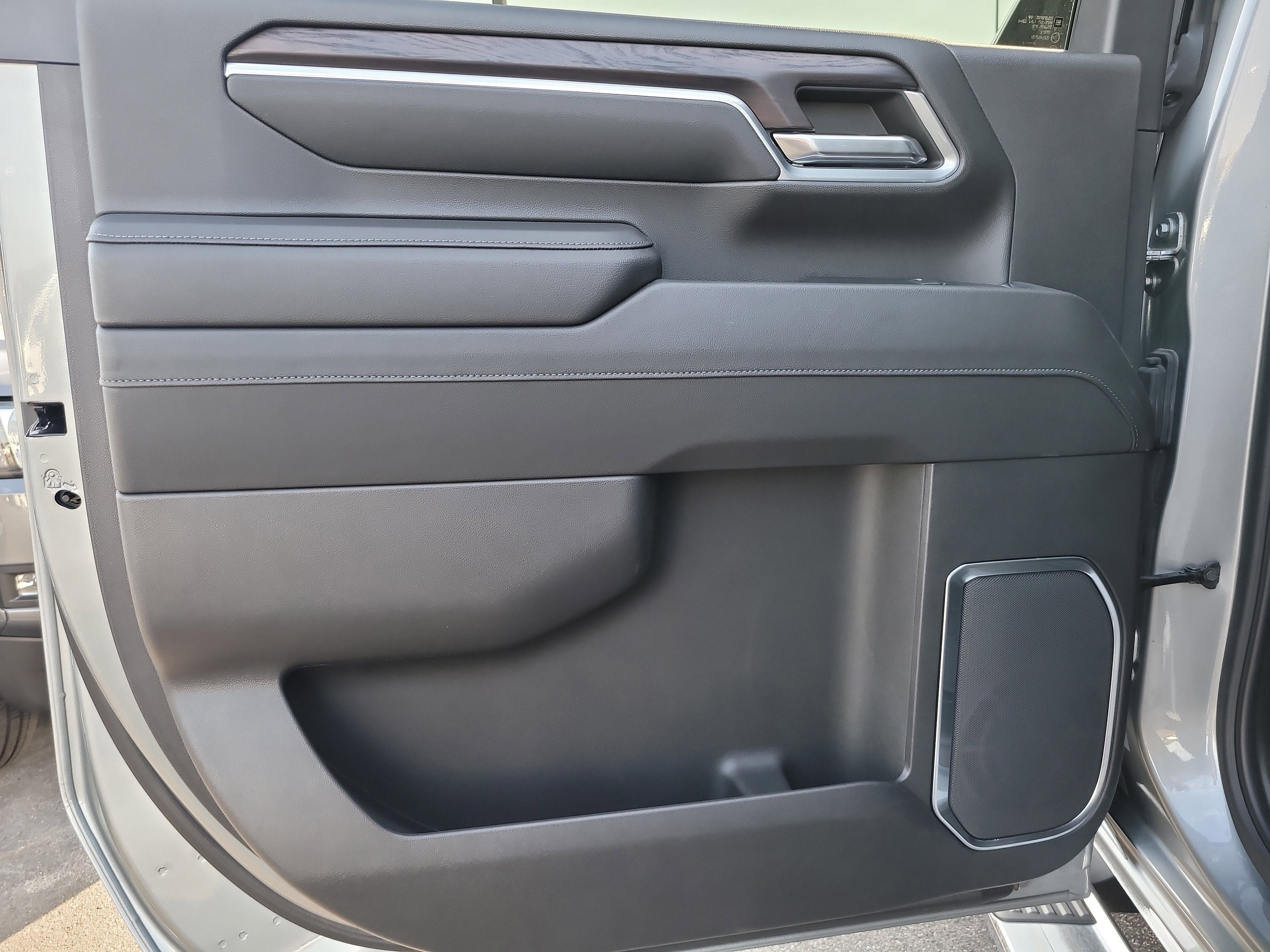 2024 GMC Sierra 2500HD SLT